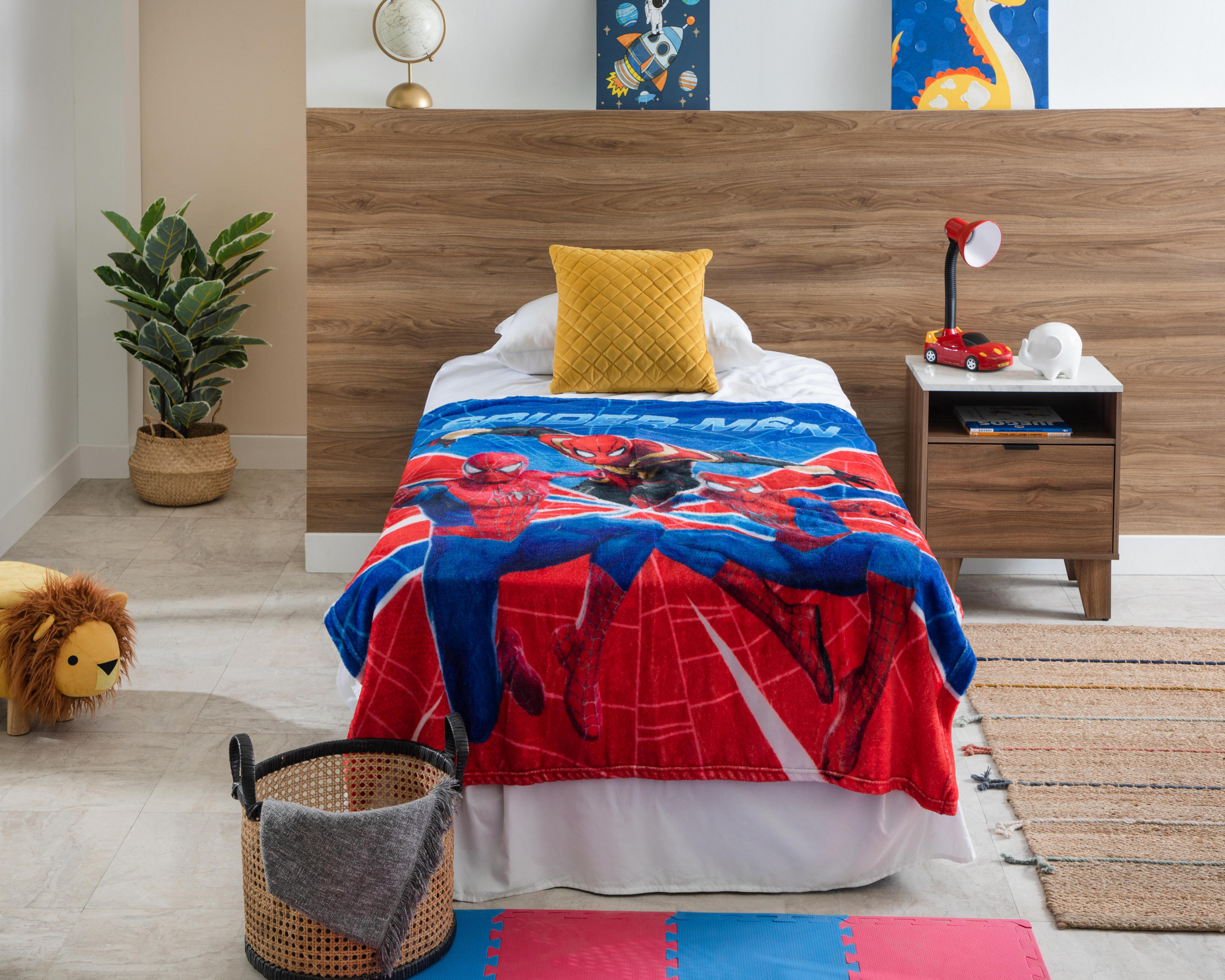 Frazada Providencia 127 x 152 cm Spider-Man Rojo $169