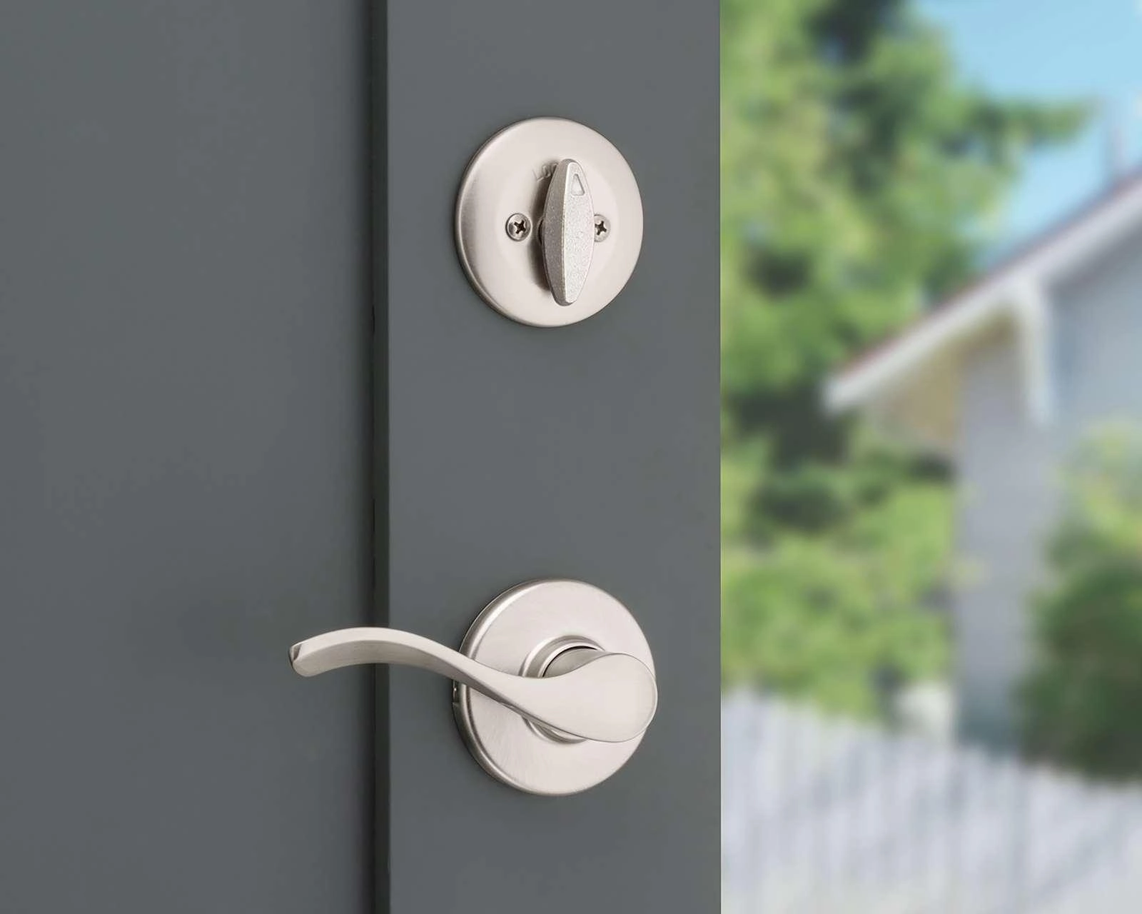 Foto 4 pulgar | Gatillo Kwikset Belleview para Puerta Principal Níquel