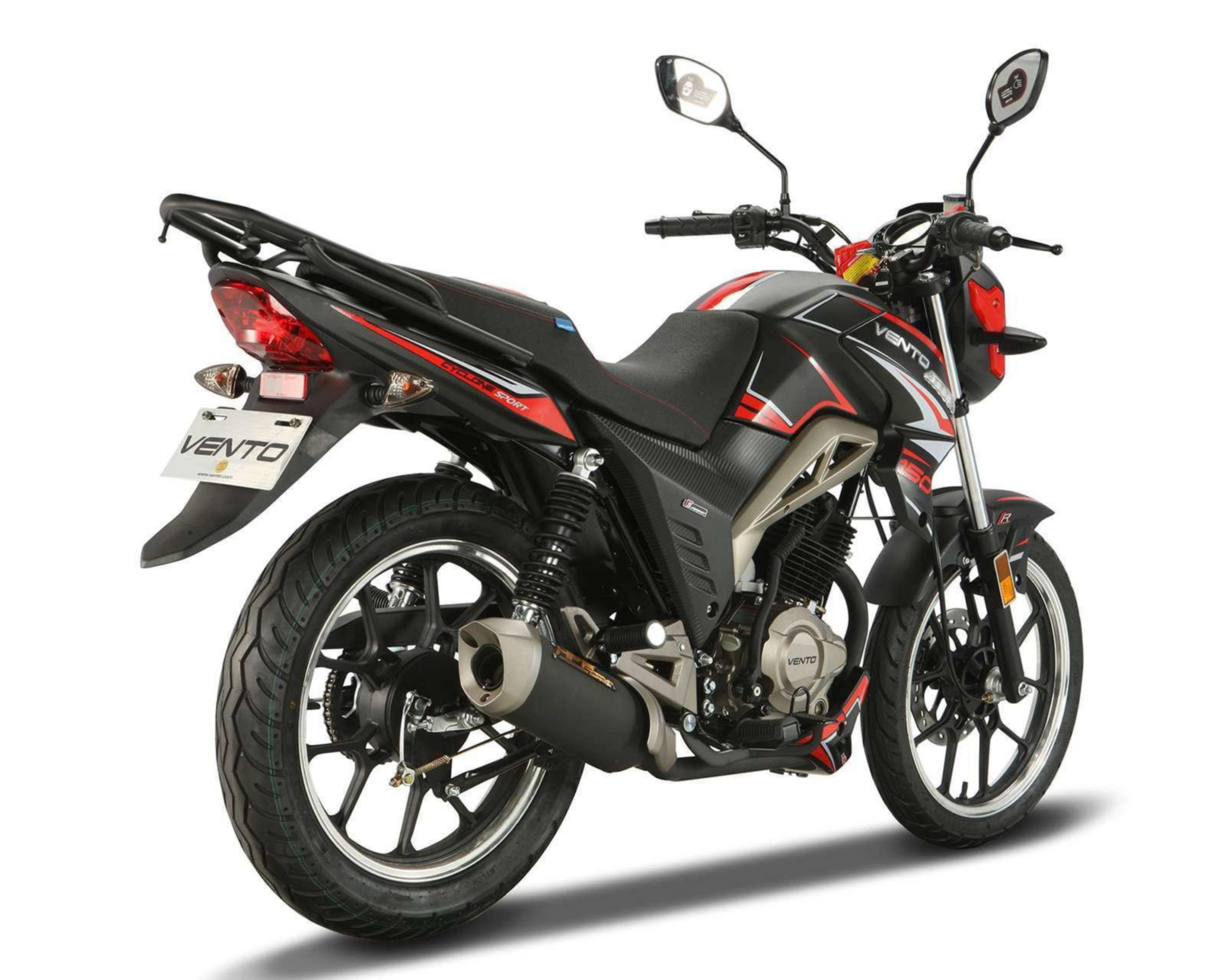 Foto 4 pulgar | Motocicleta Vento Cyclone 150 cc 2022