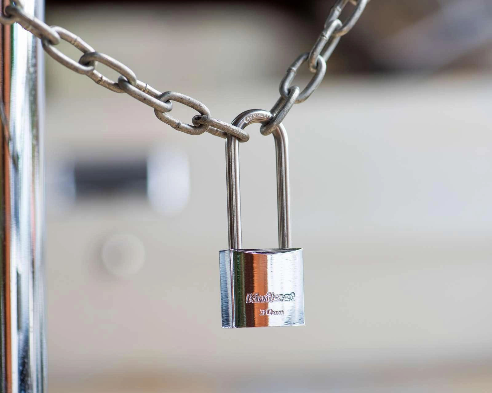 Foto 4 pulgar | Candado Kwikset 90250-158