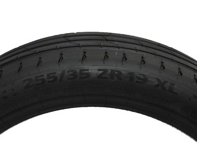Foto 4 | Llanta Continental 255/35 Rin 19