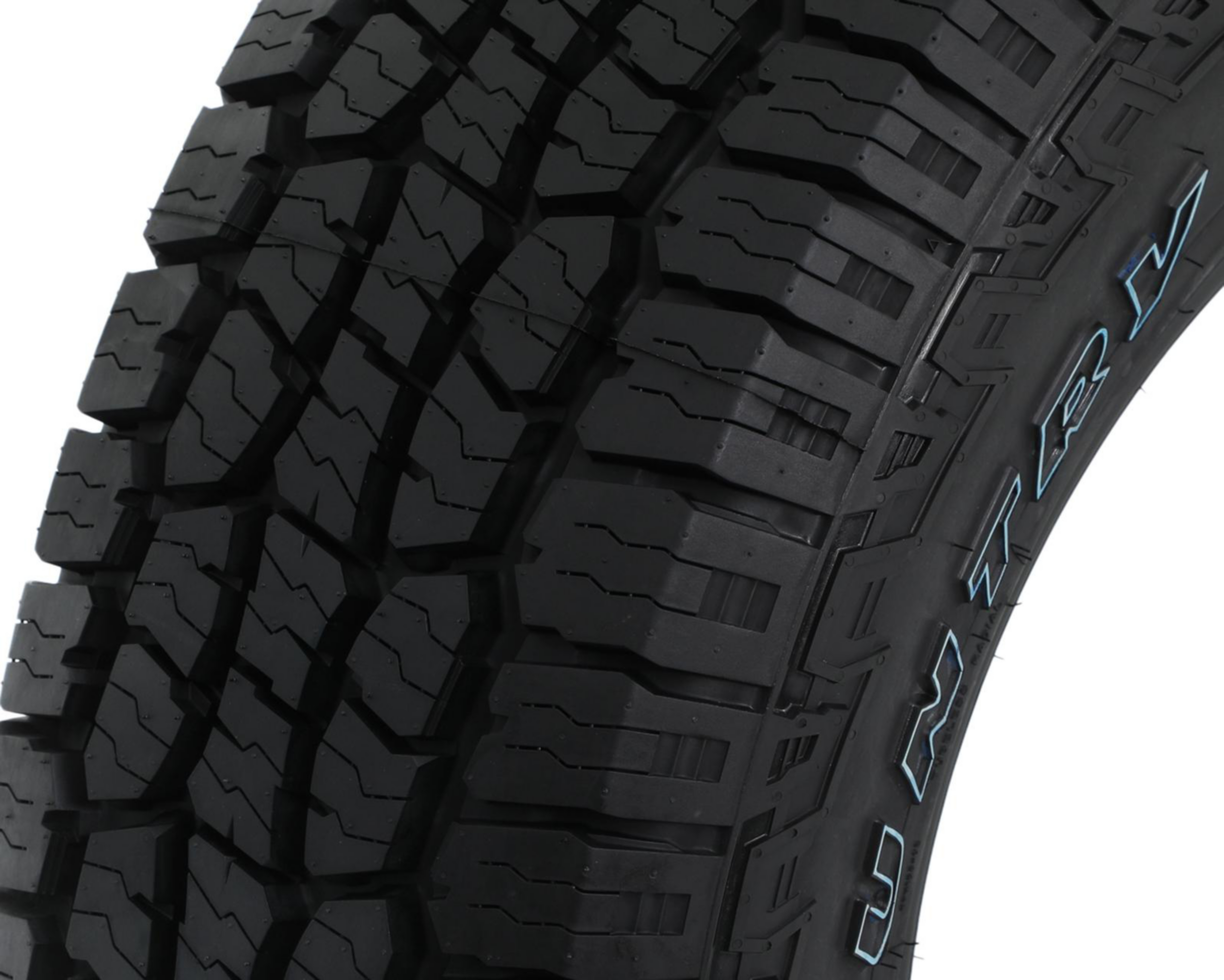 Foto 5 pulgar | Llanta Prinx 245/75 R16