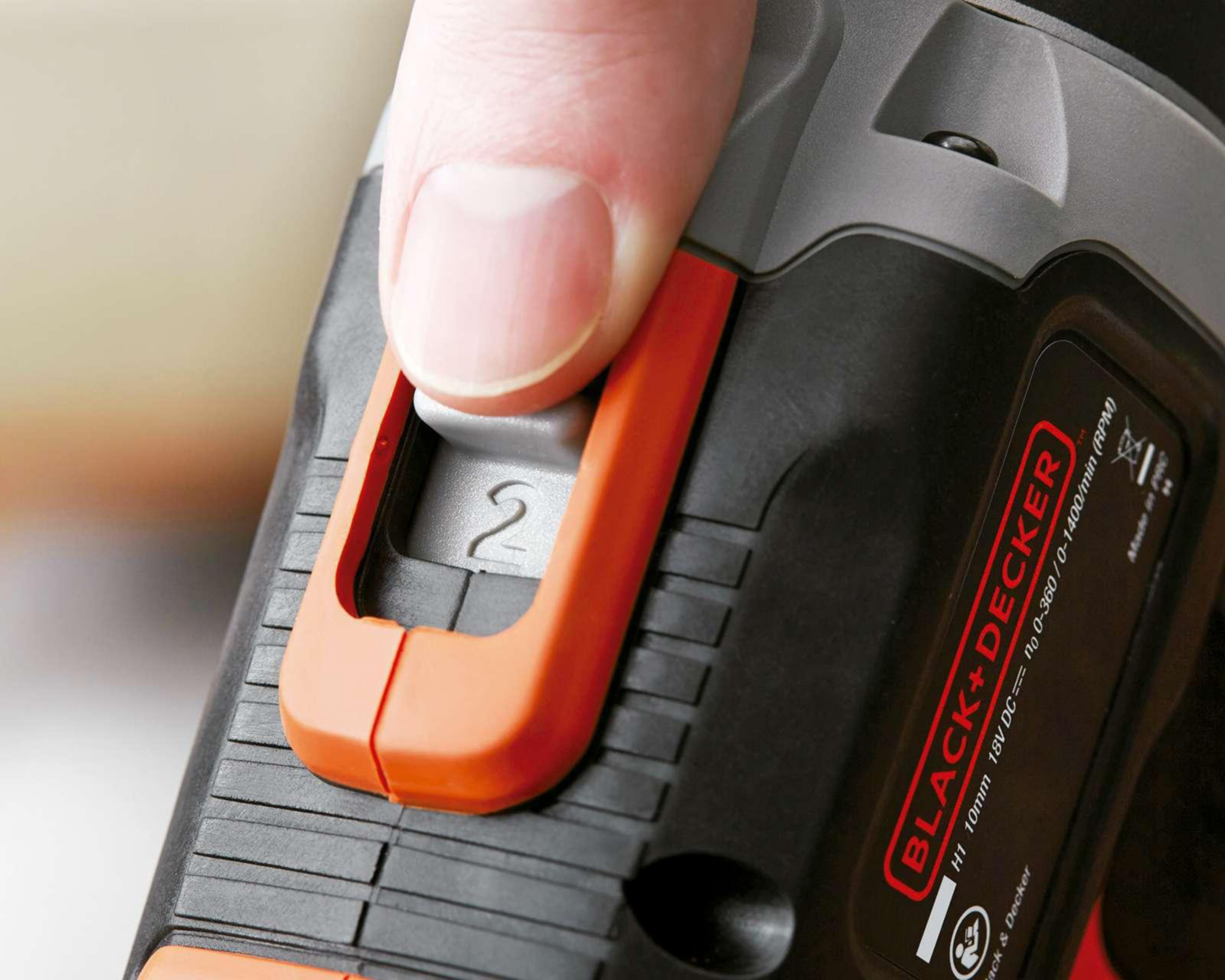 Foto 7 pulgar | Taladro Rotomartillo Black+Decker BCD704C1-B3