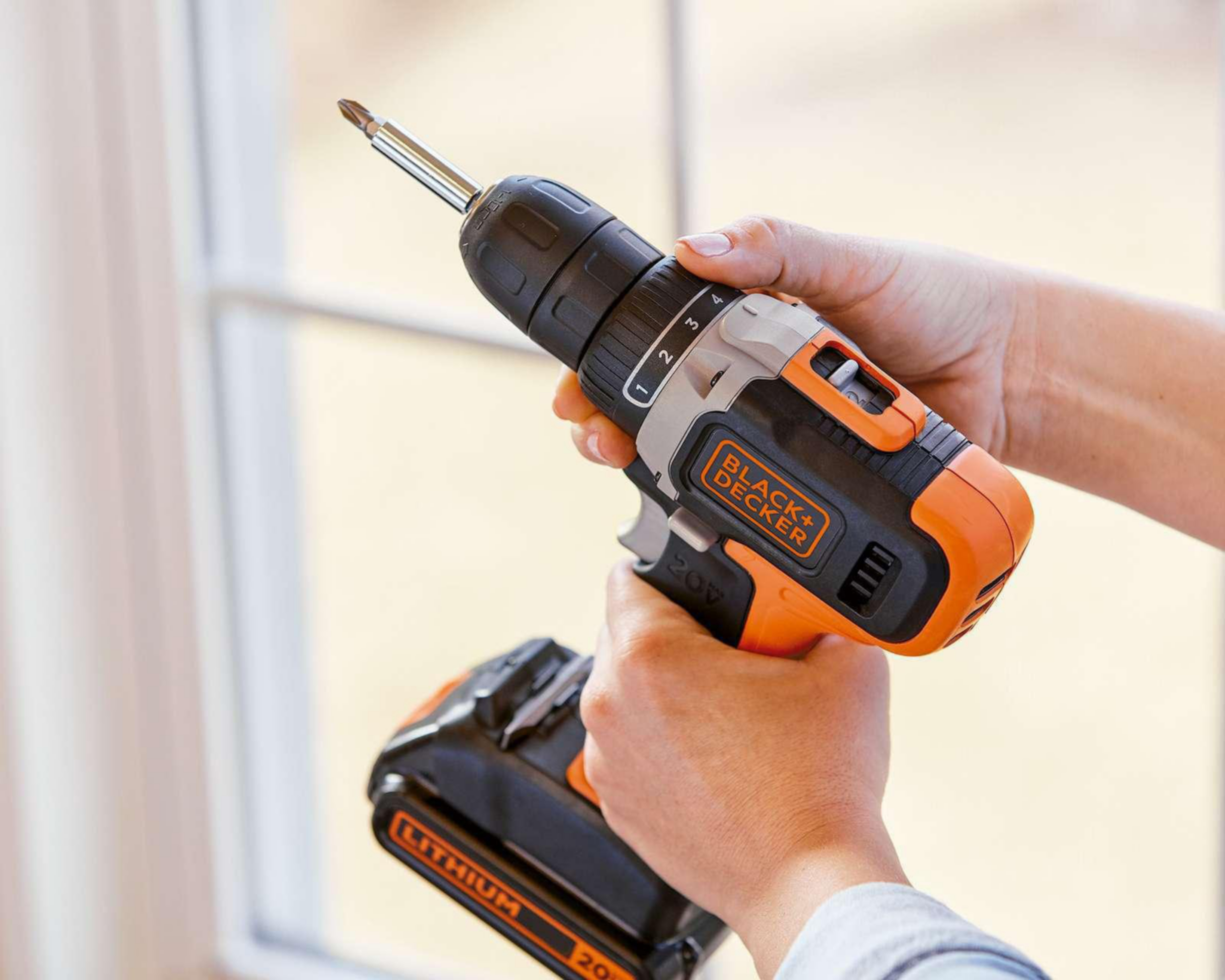 Foto 2 | Taladro Inalámbrico Black+Decker BCD703C1-B3 20V