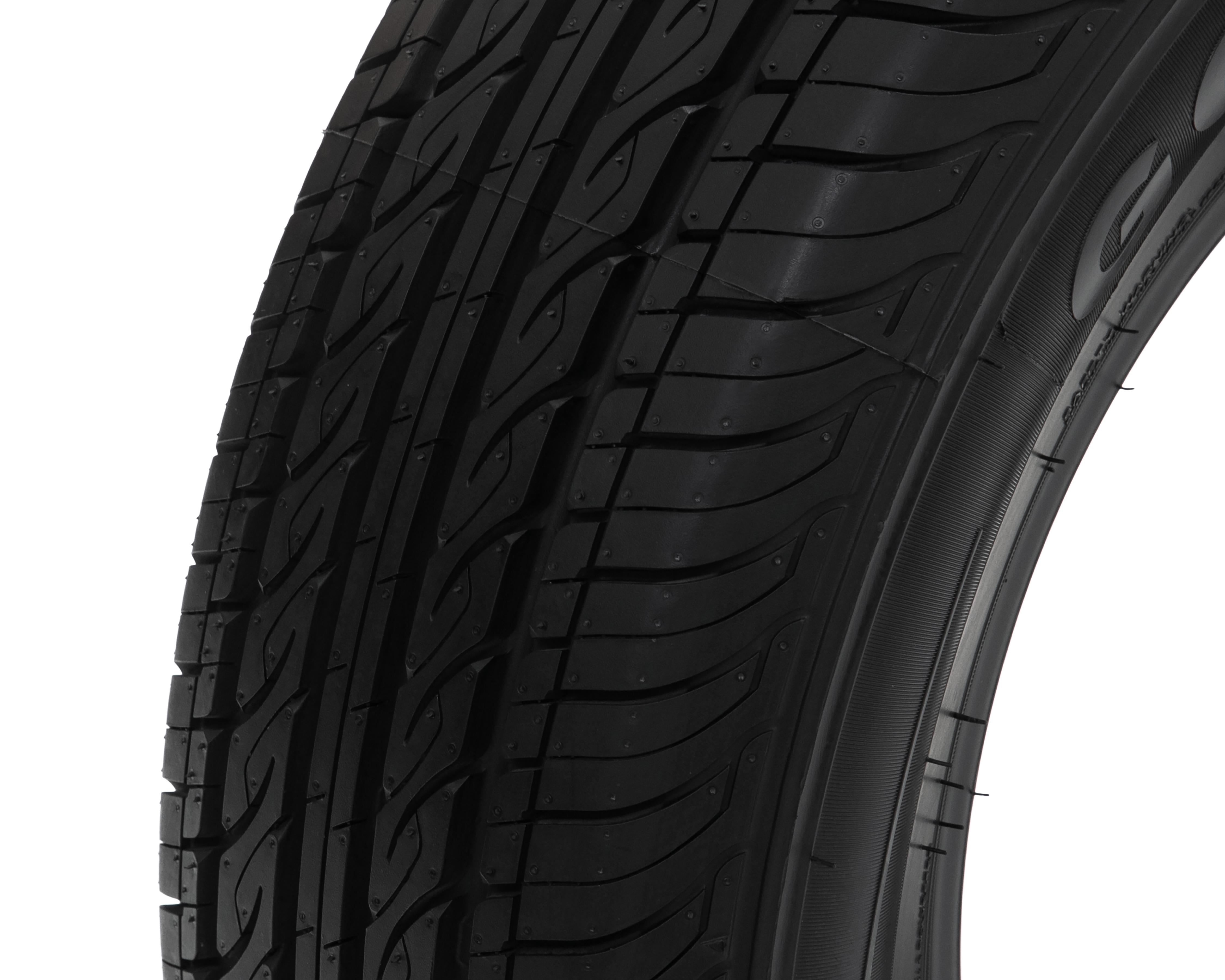 Foto 6 pulgar | Llanta Goodride 185/70 Rin 13