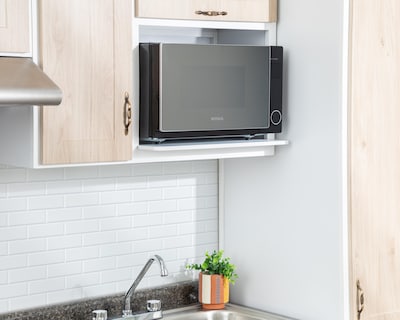 Foto 6 | Horno de Microondas Winia 1.1 Pies KOR-61DS Negro