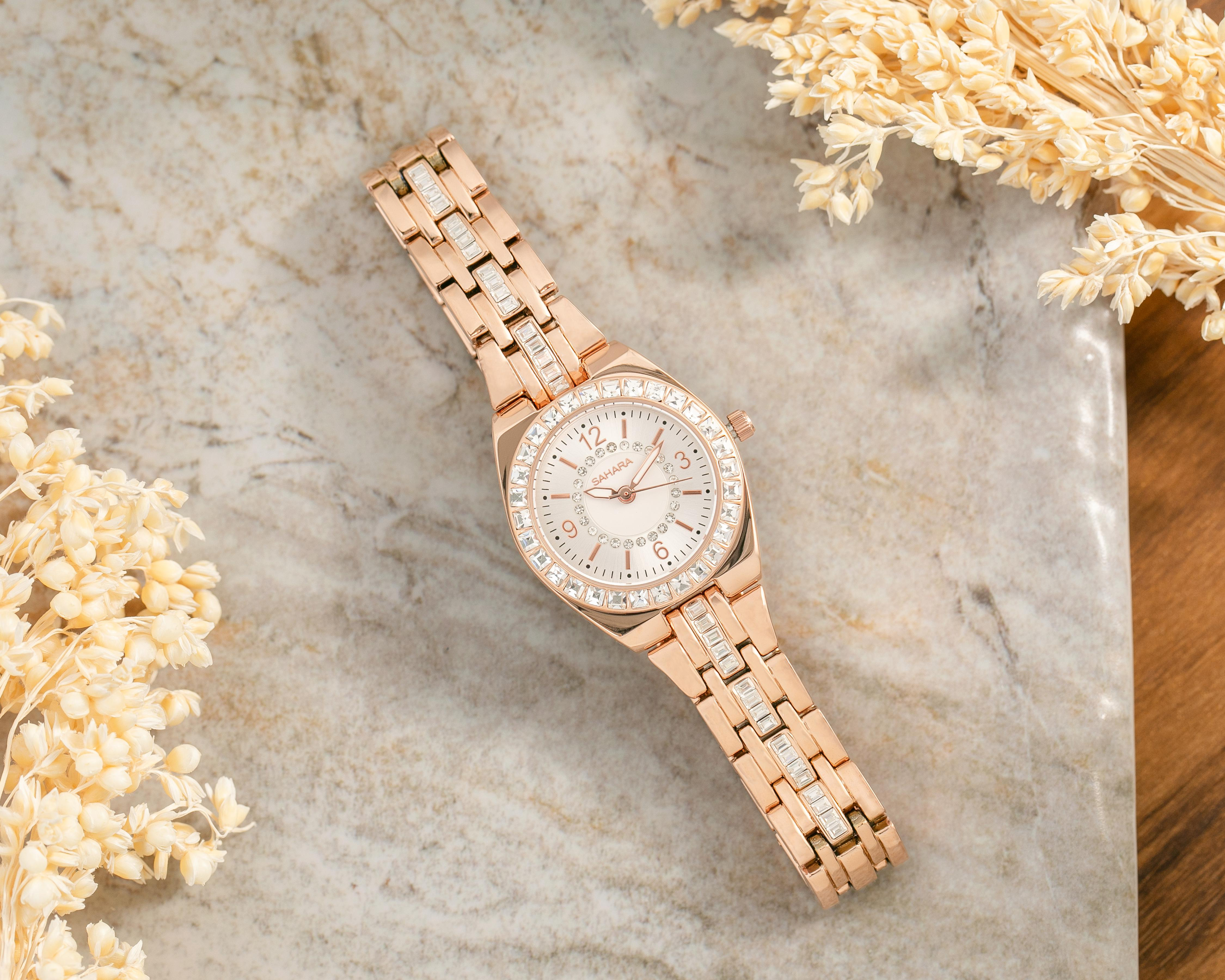 Foto 7 pulgar | Reloj para Mujer Sahara 23001 Oro Rosa