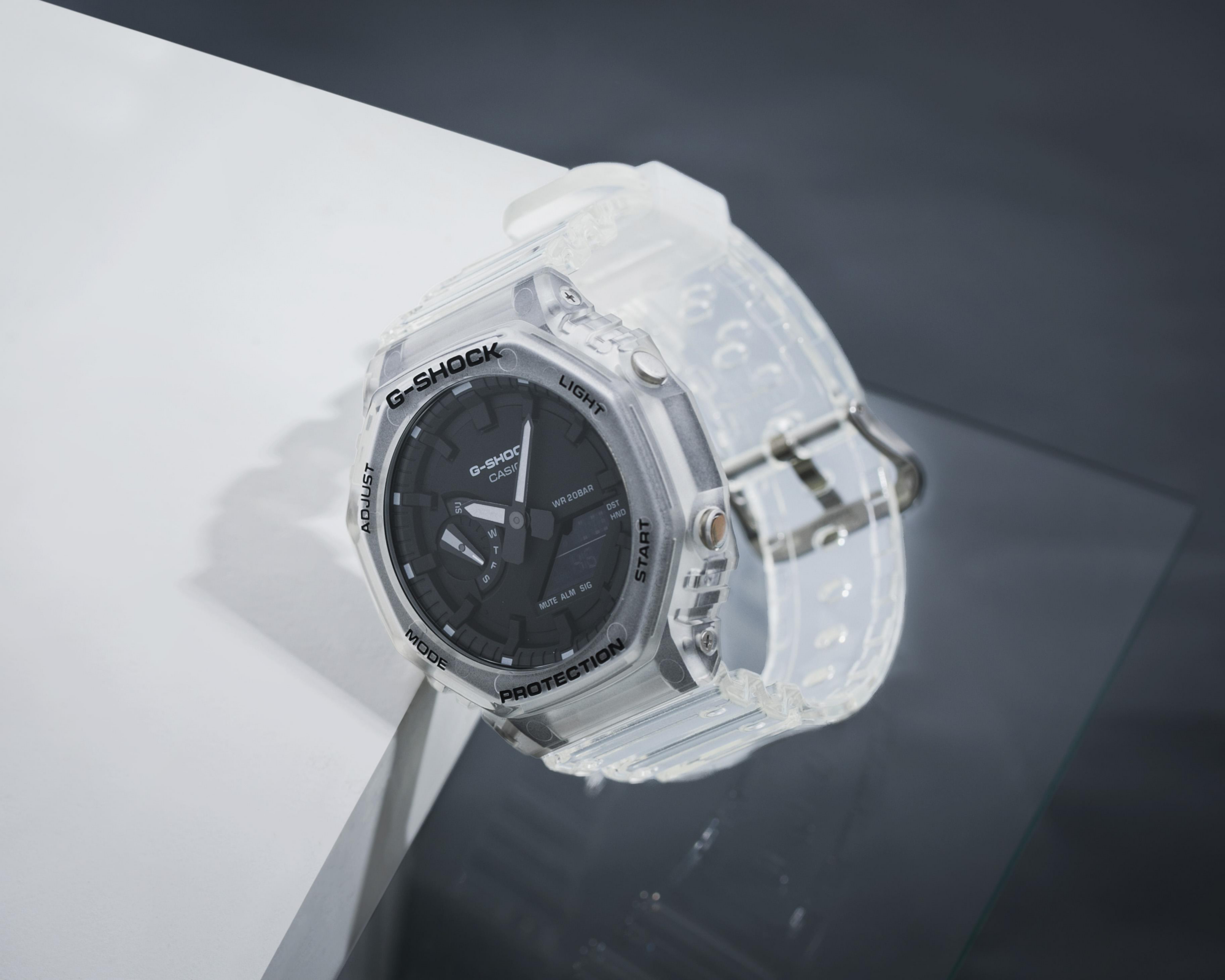 Foto 7 pulgar | Reloj Casio G-Shock  GA-2100SKE-7ACR Transparente
