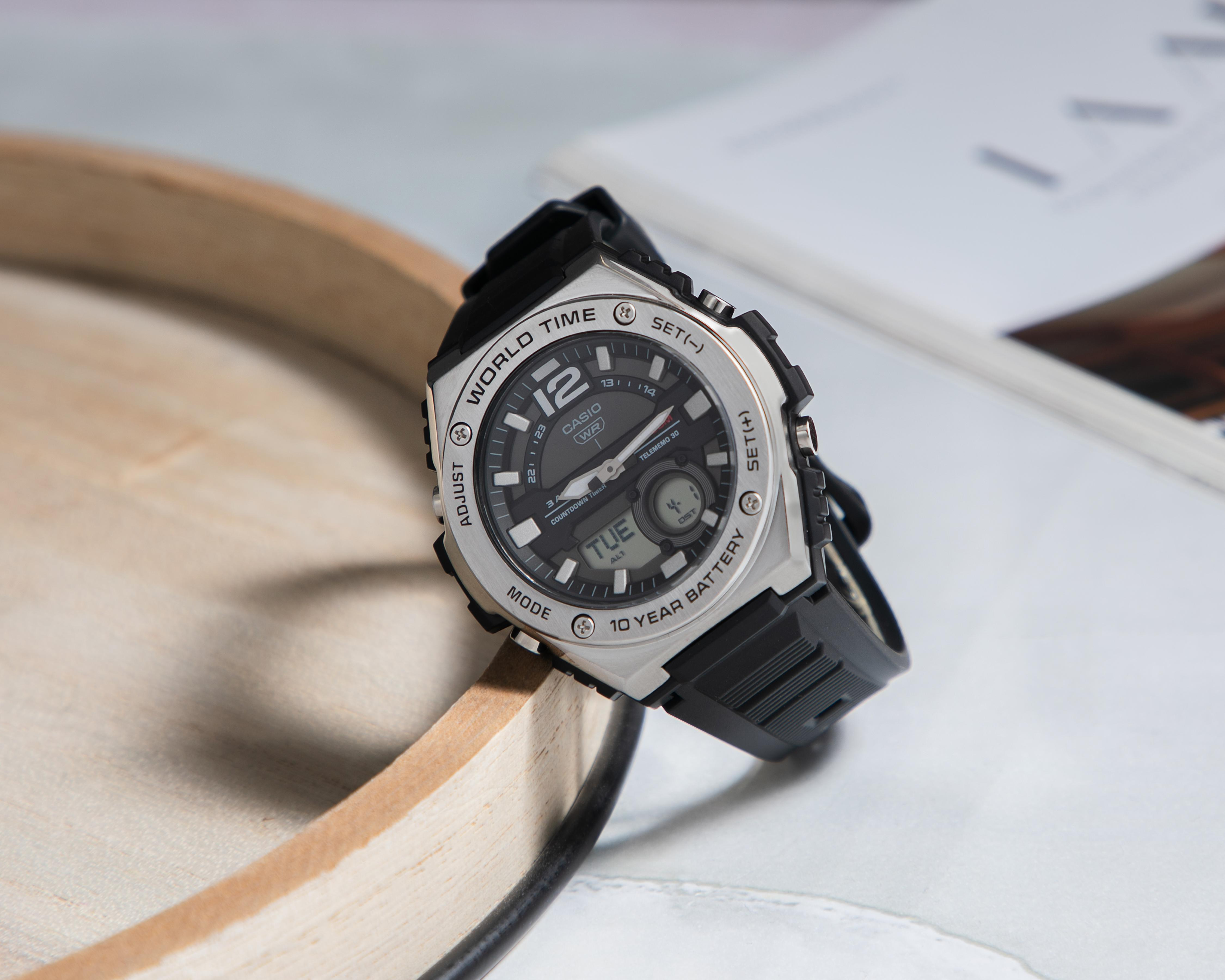 Foto 7 pulgar | Reloj para Hombre Casio MDV-106DD-1A1VCF Negro