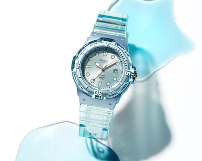 Foto 3 | Reloj para Mujer Casio Azul LRW-200HS-2EVCF