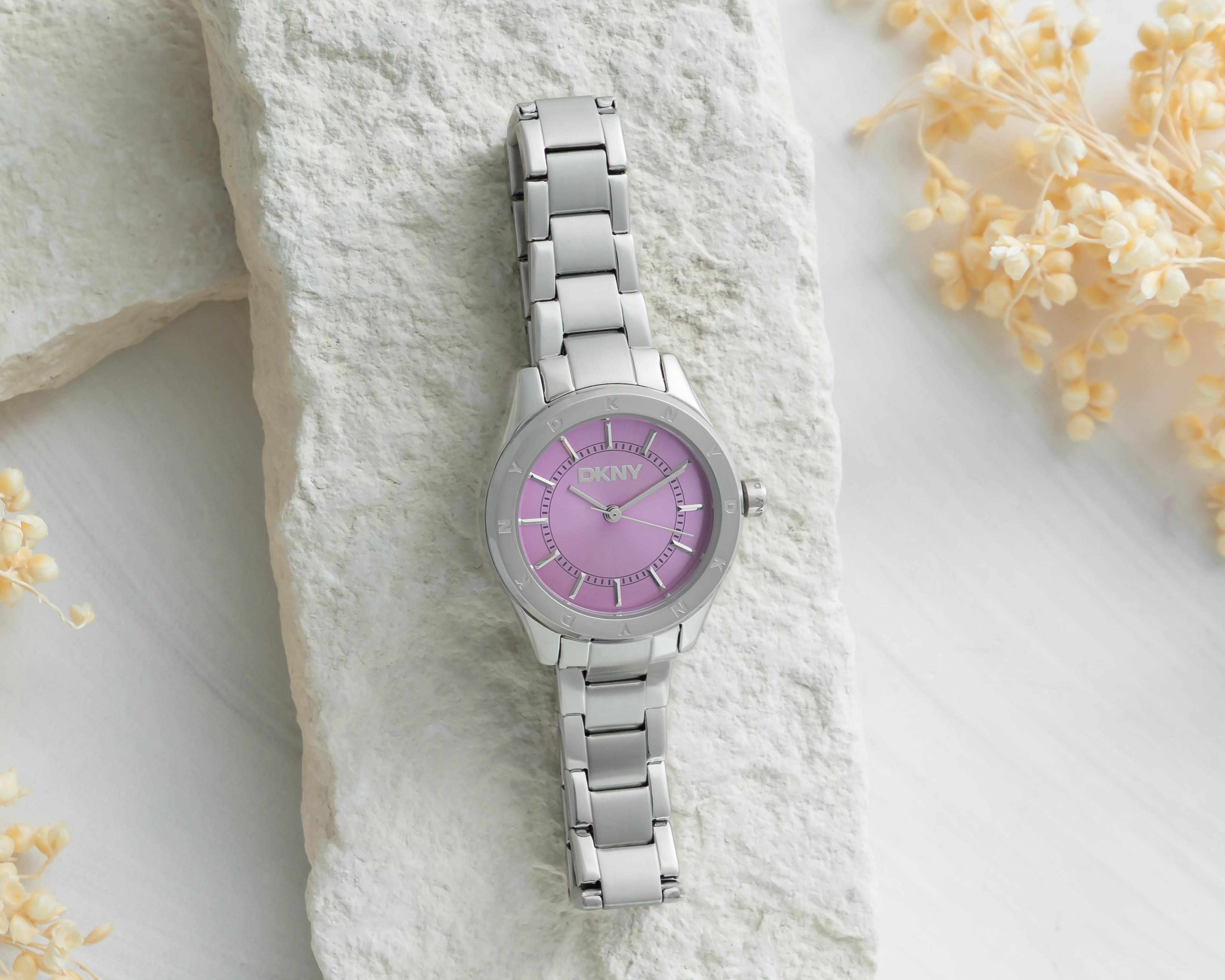 Foto 7 pulgar | Reloj DKNY para Mujer DK1L018M0025 Plateado