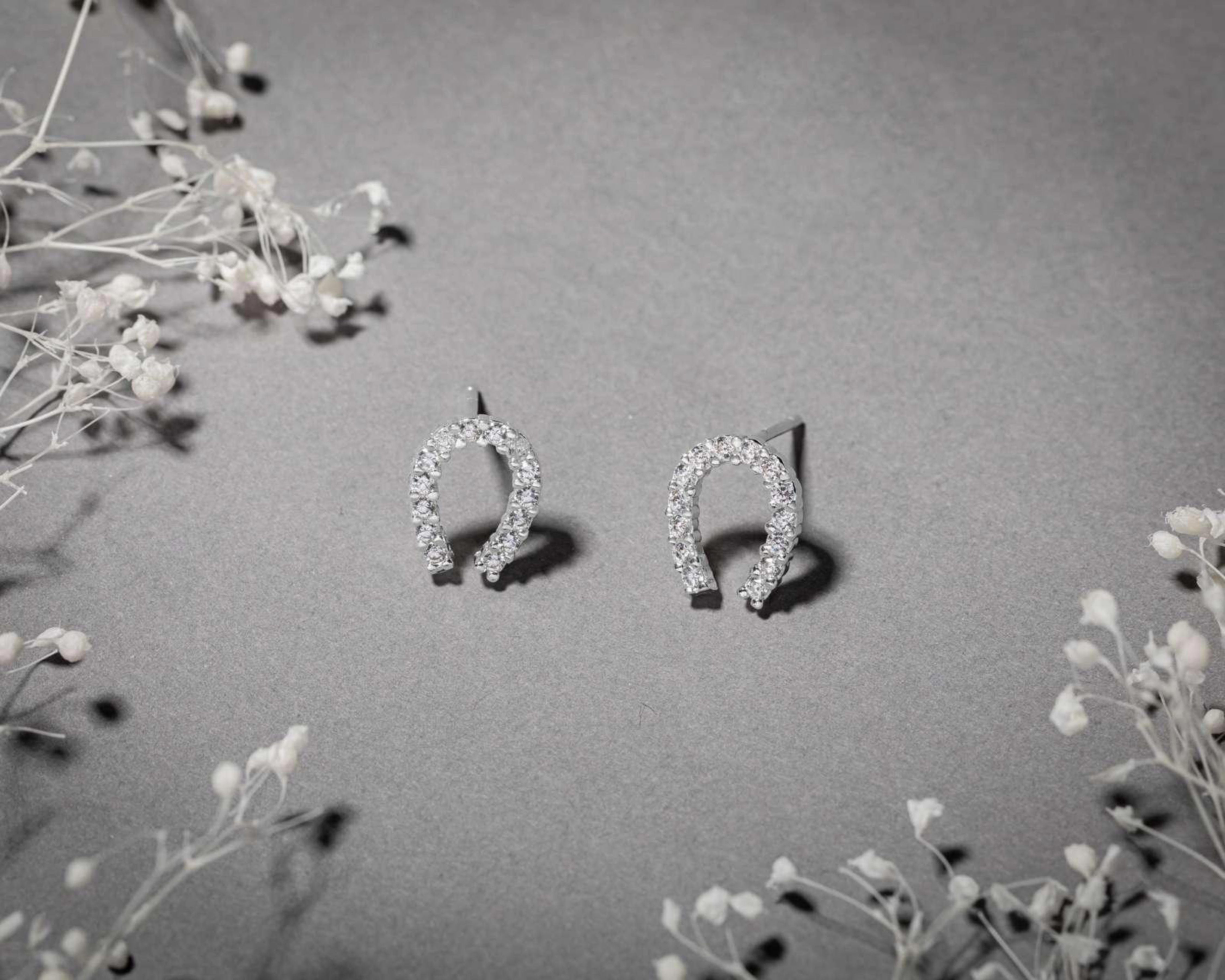 Foto 4 pulgar | Aretes de Plata Sahara