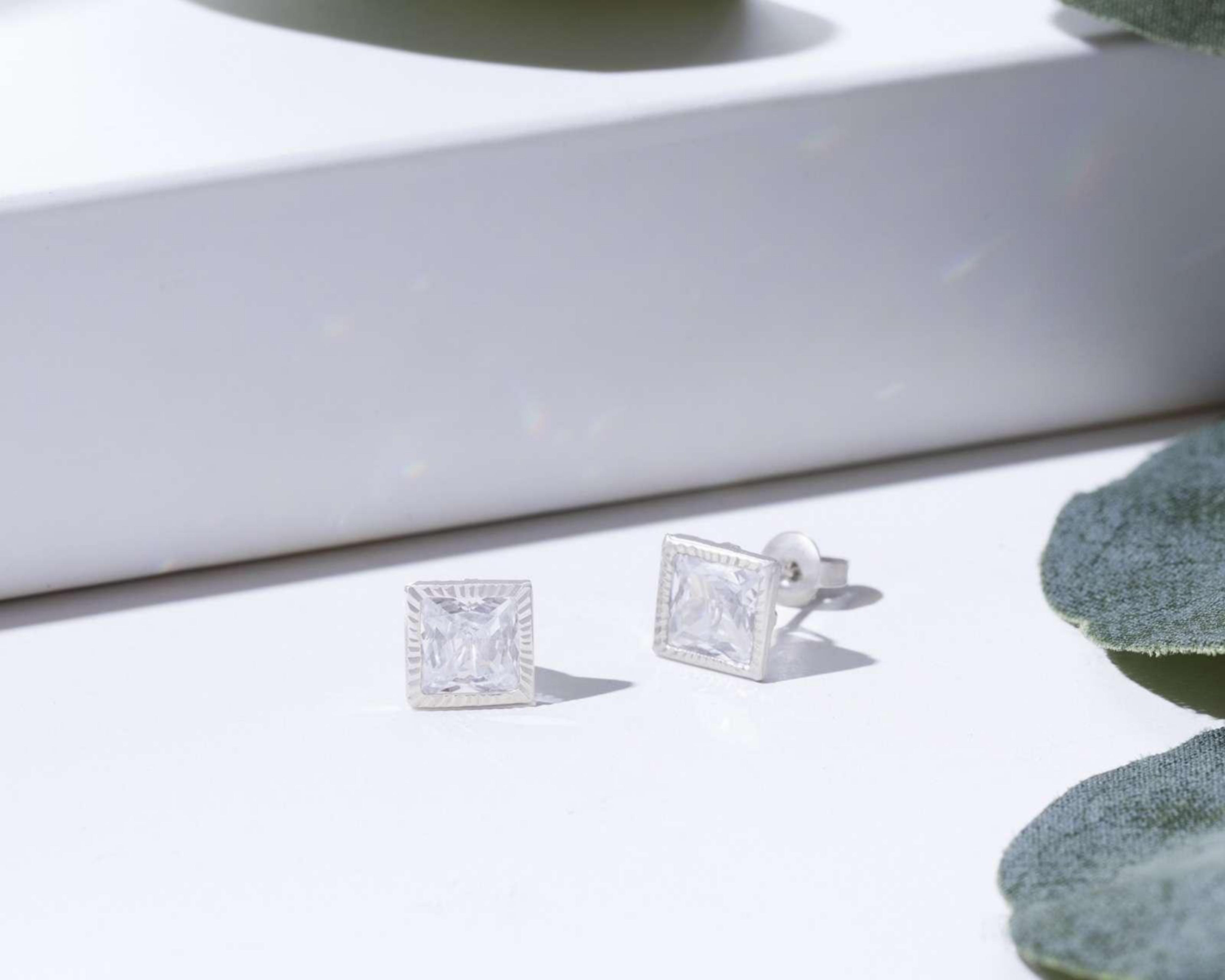 Foto 4 pulgar | Aretes de Plata Sahara