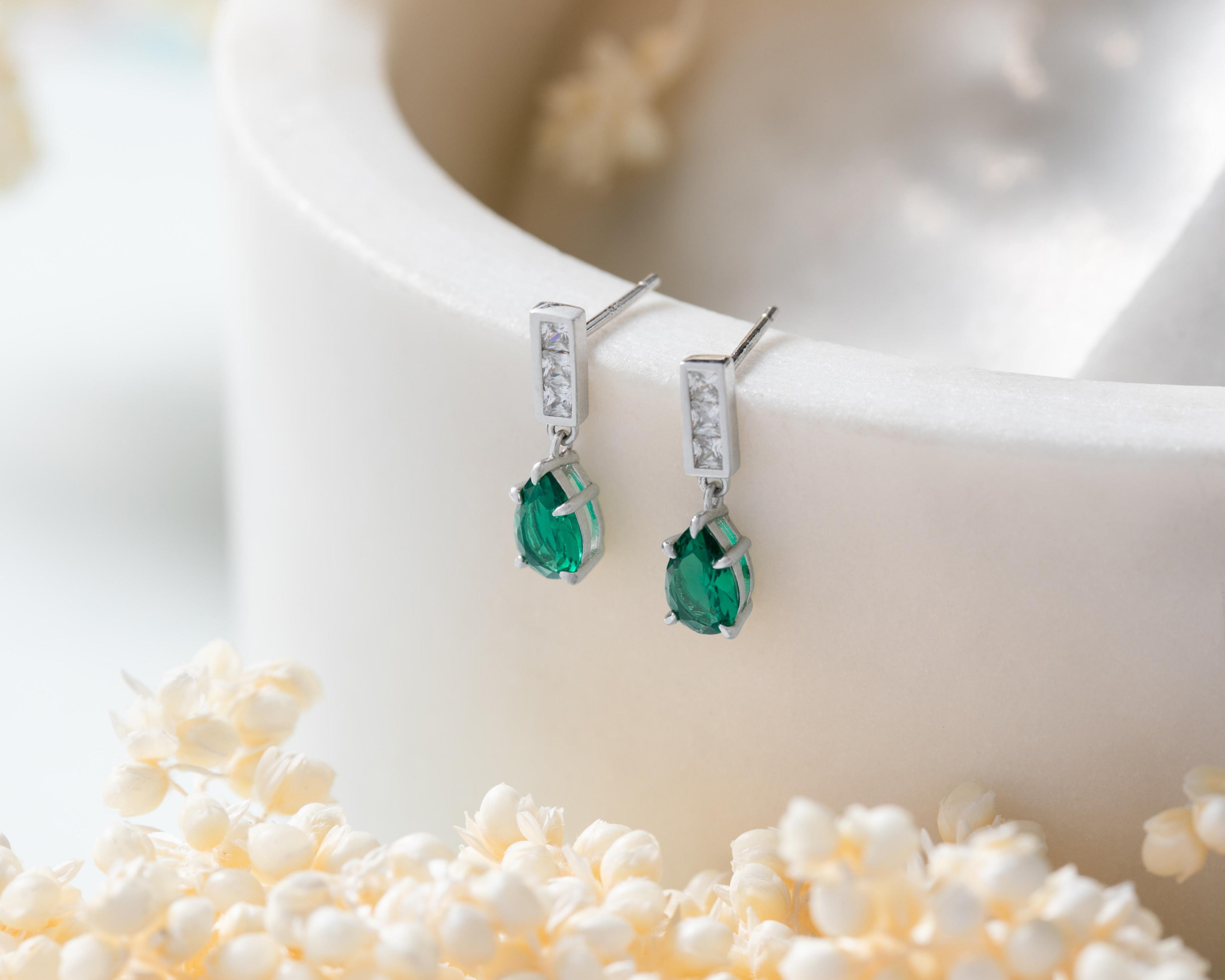 Foto 4 pulgar | Aretes de Plata Sahara