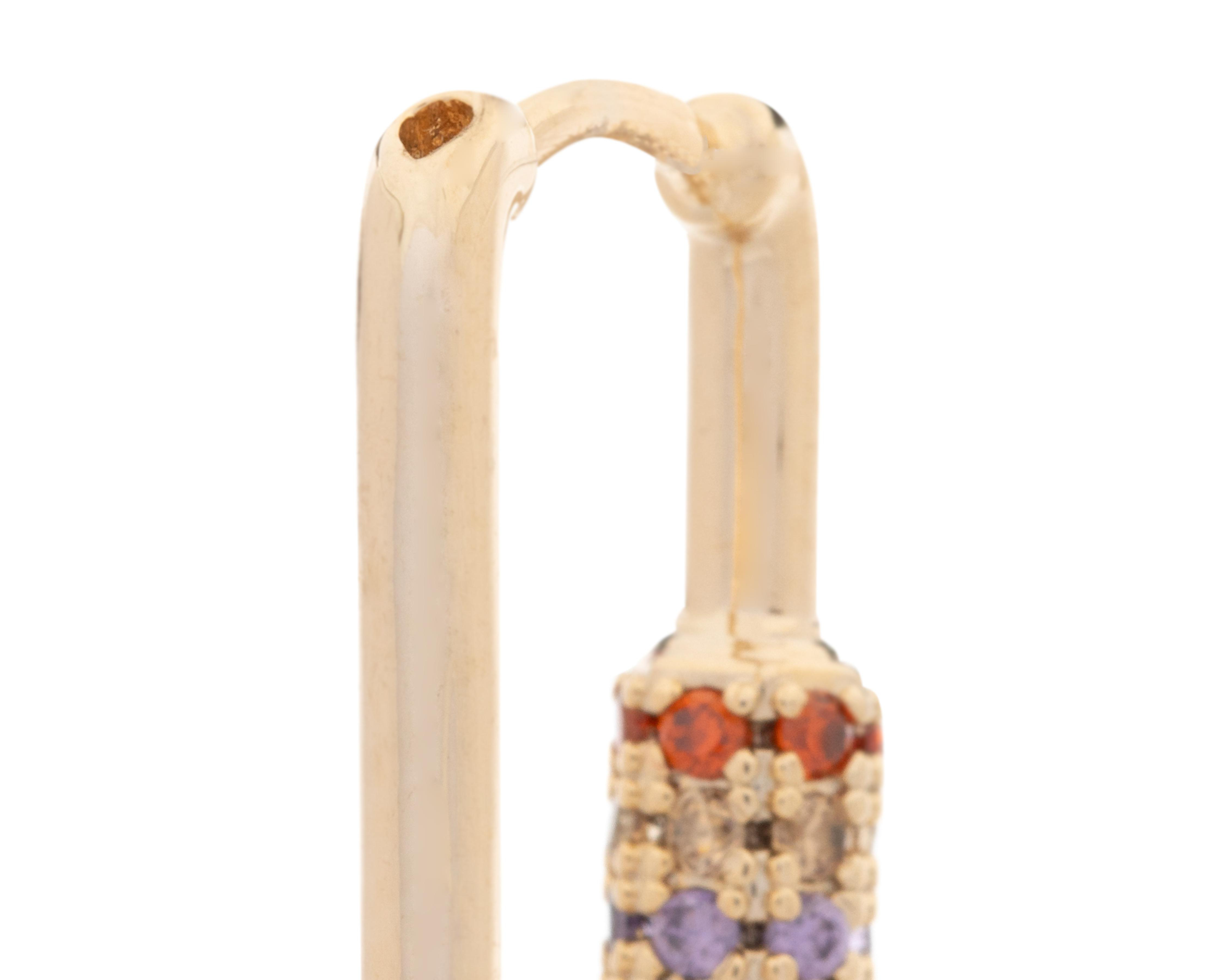 Foto 4 pulgar | Aretes de Chapa de Oro 18K Petra