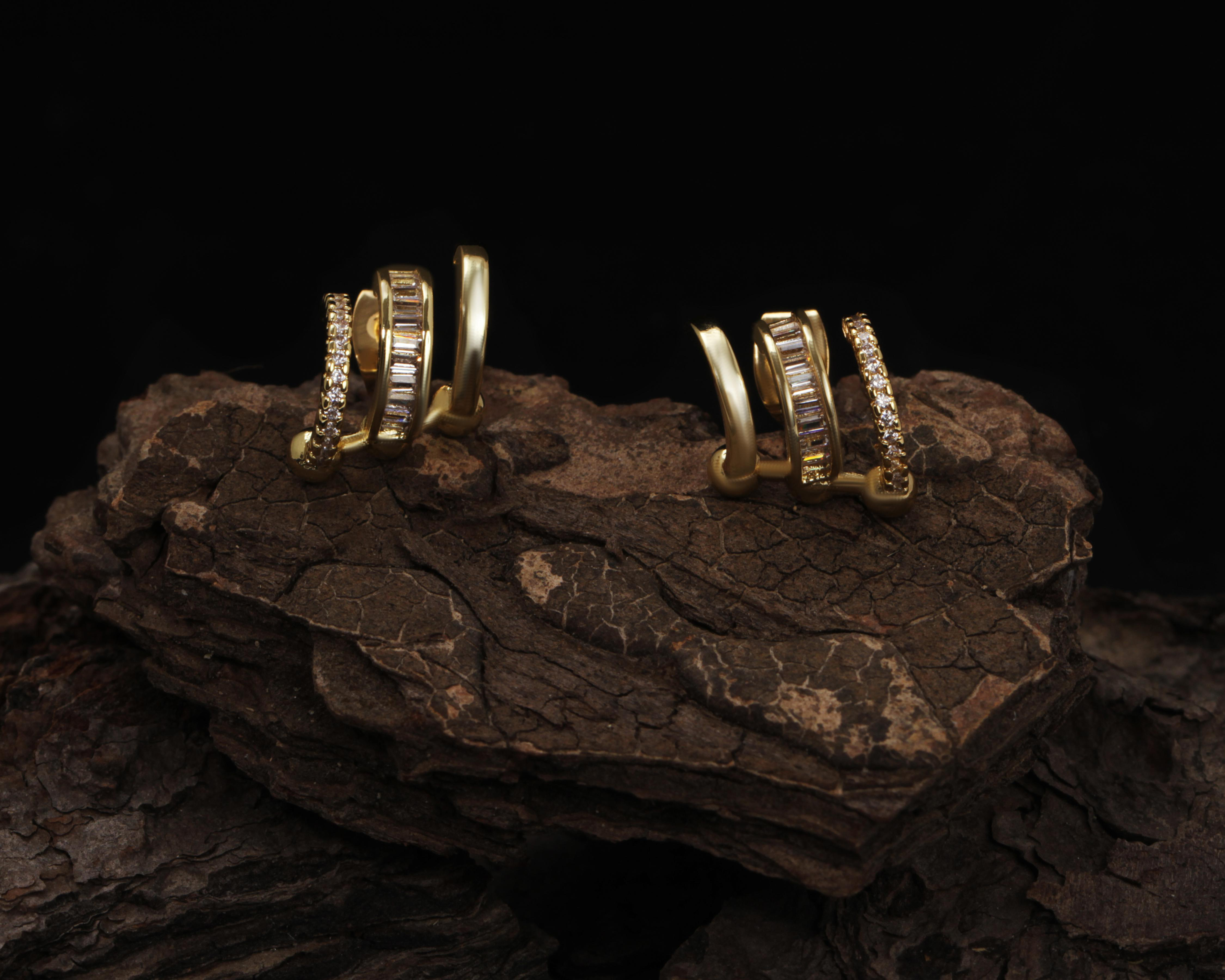 Foto 4 | Aretes de Chapa de Oro 18K Unlimited