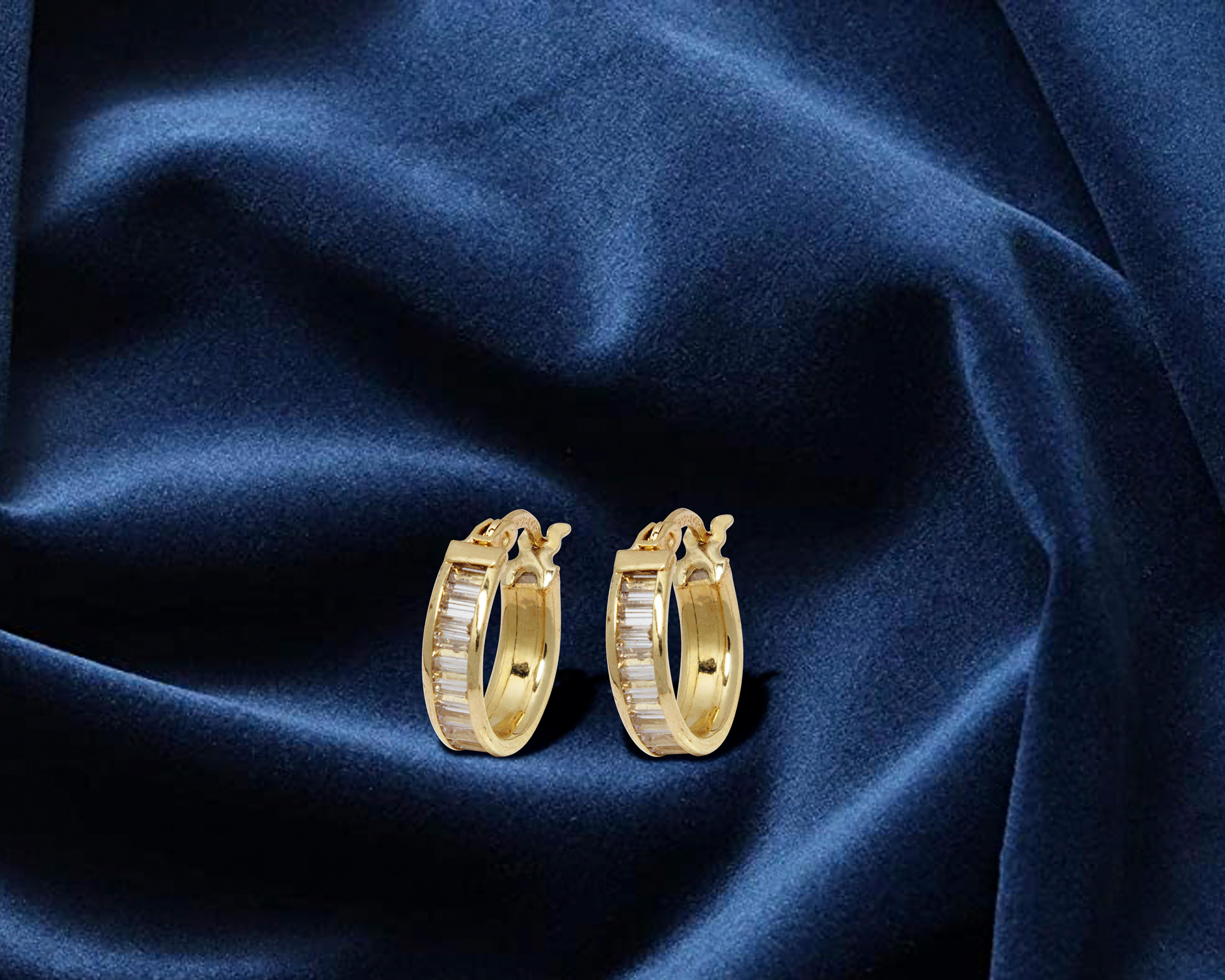 Foto 5 pulgar | Arracadas de Oro 14K Sentimientos