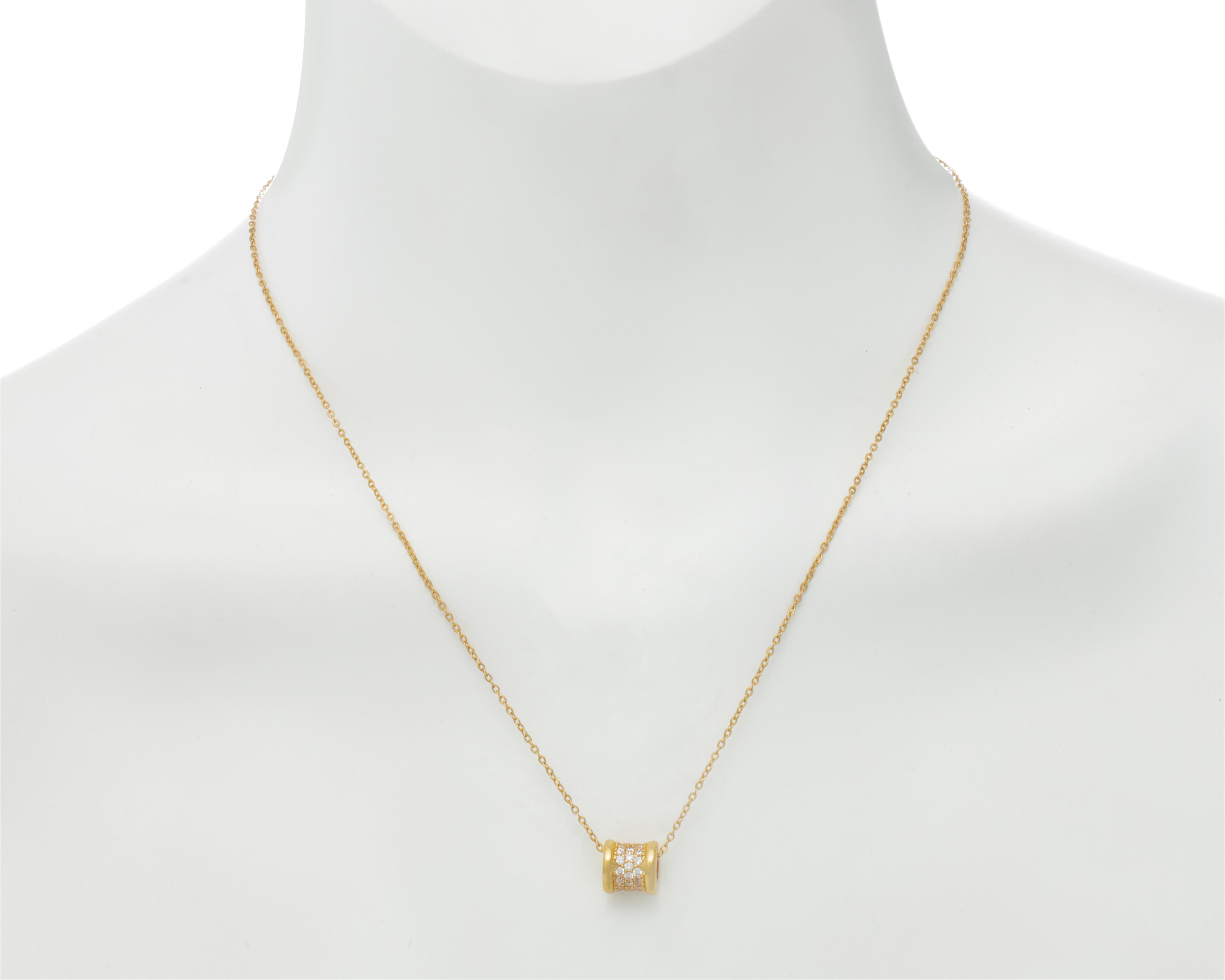 Foto 4 pulgar | Collar de Acero Inoxidable Jennifer Lopez