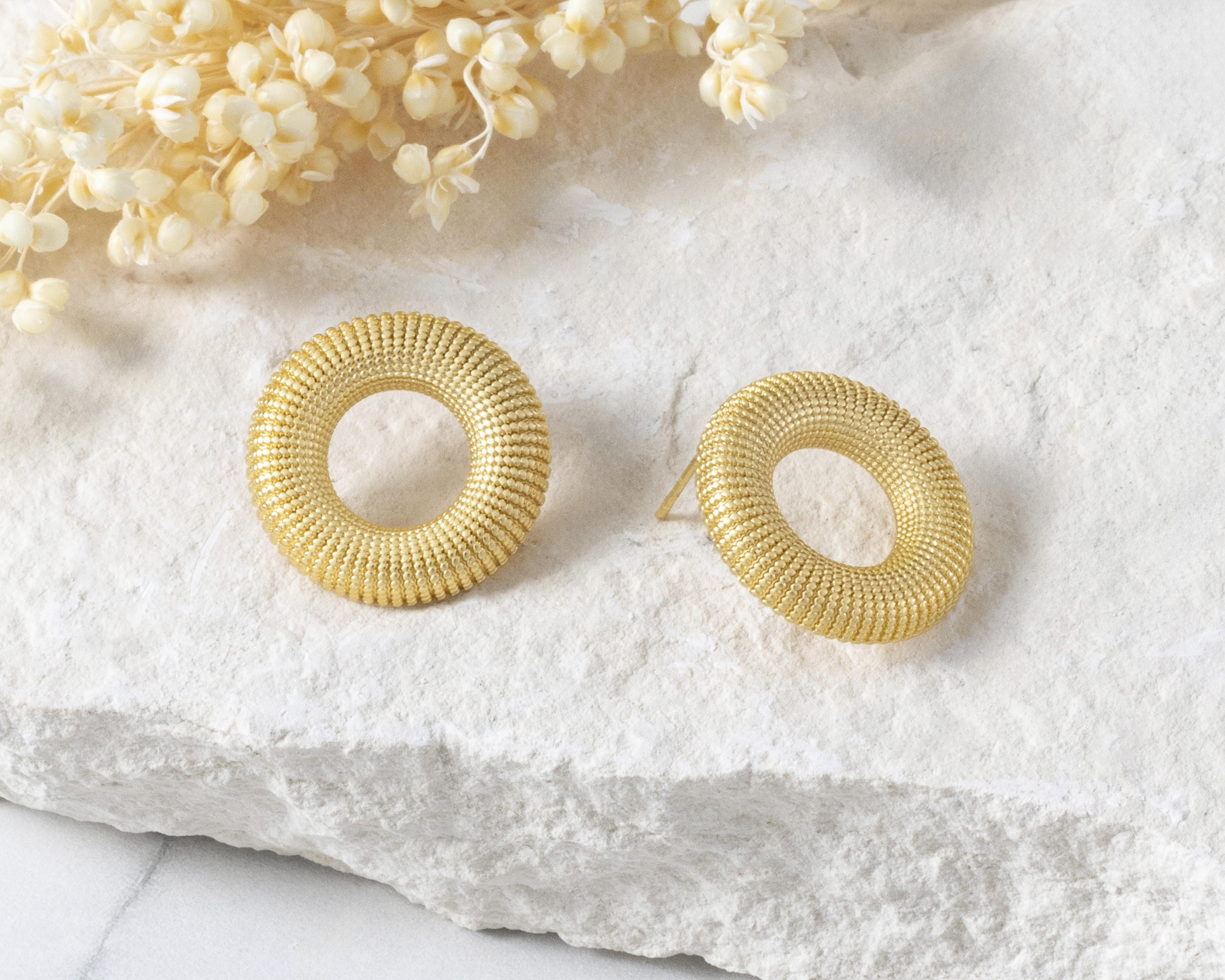 Foto 4 | Aretes de Chapa de Oro 18k Steeltime