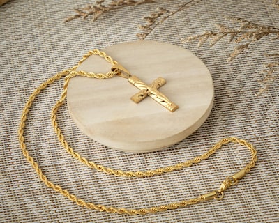 Foto 5 | Collar Chapa de Oro Steeltime