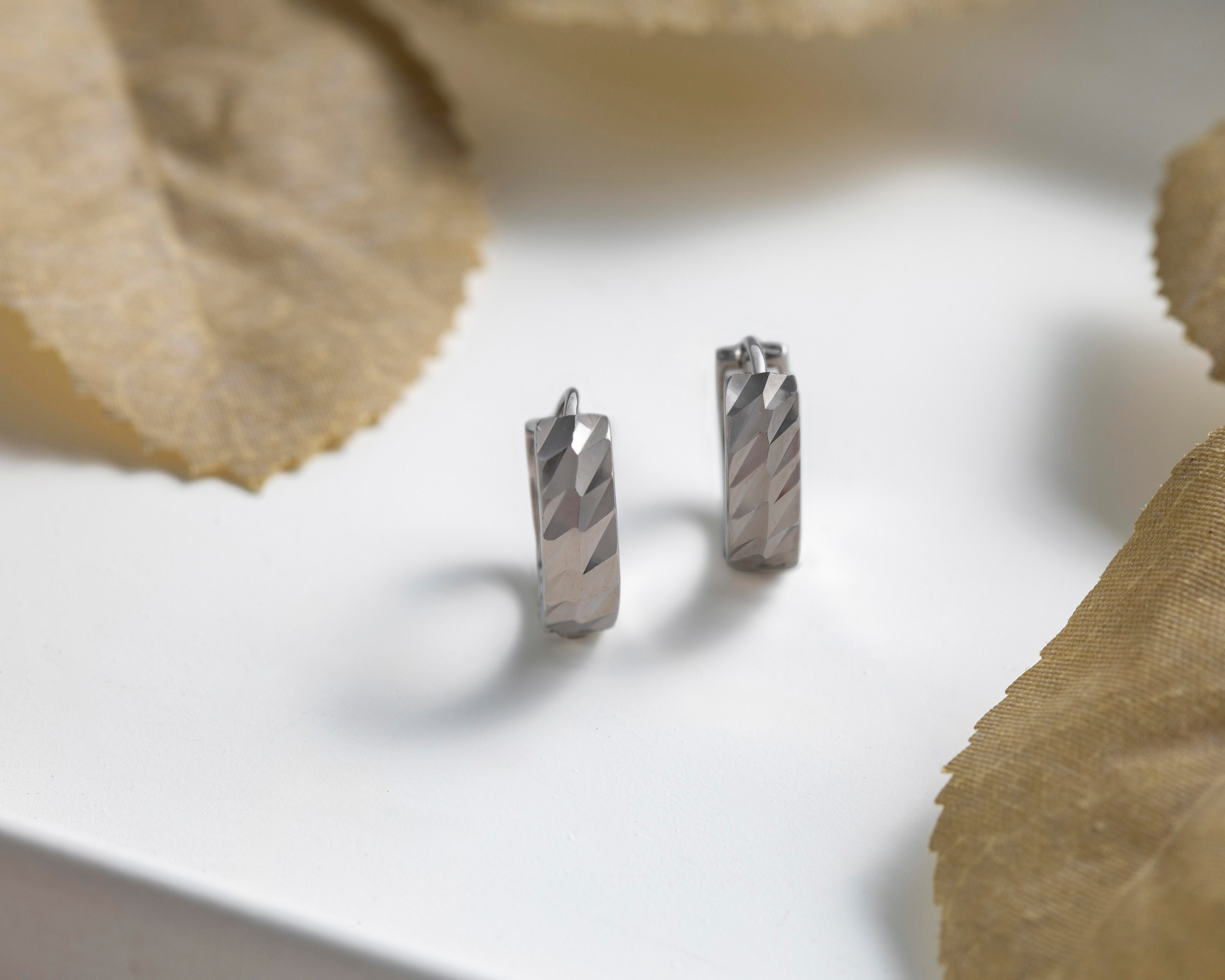 Foto 5 pulgar | Aretes de Plata Sahara