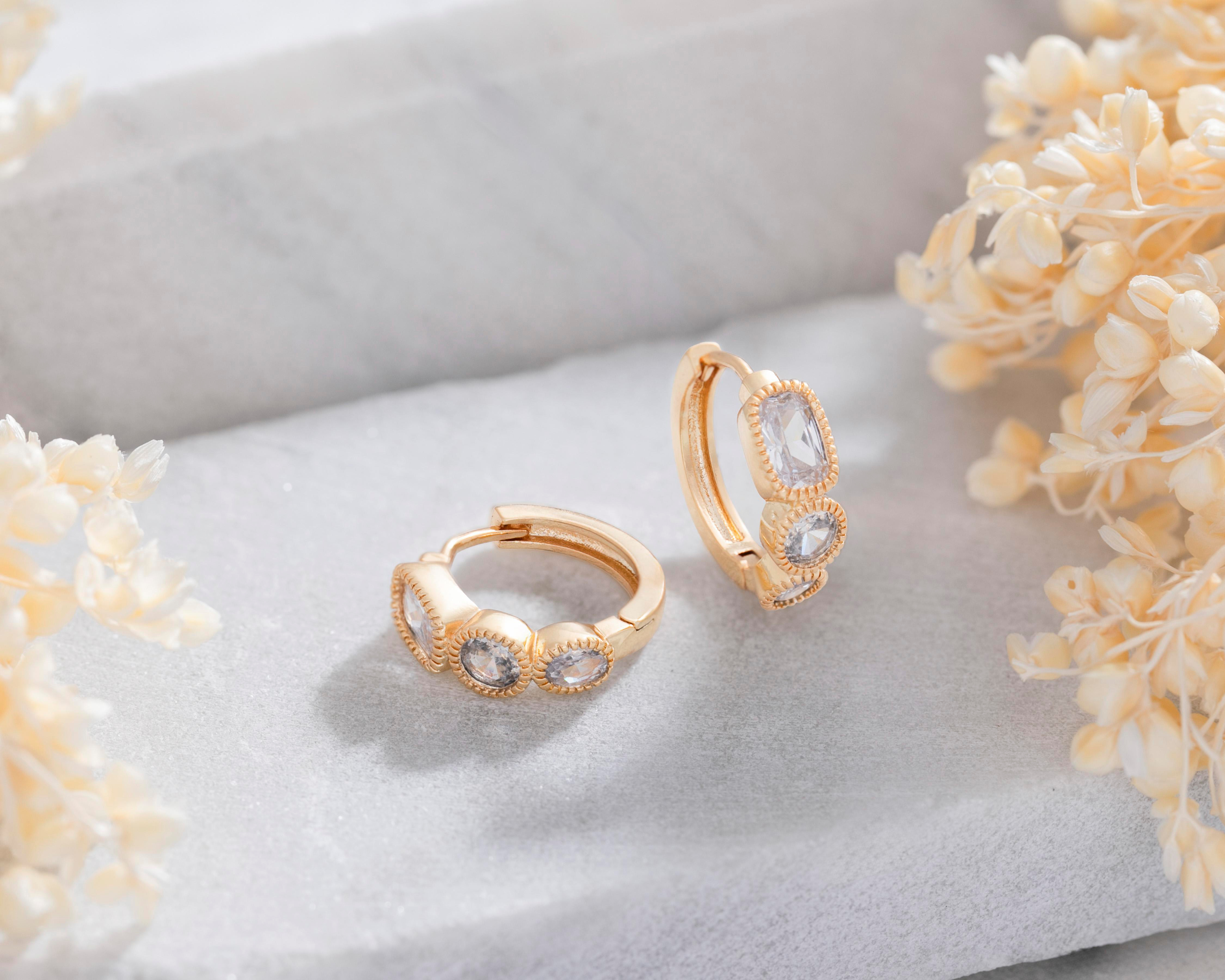 Foto 5 pulgar | Aretes Chapa de Oro Steeltime