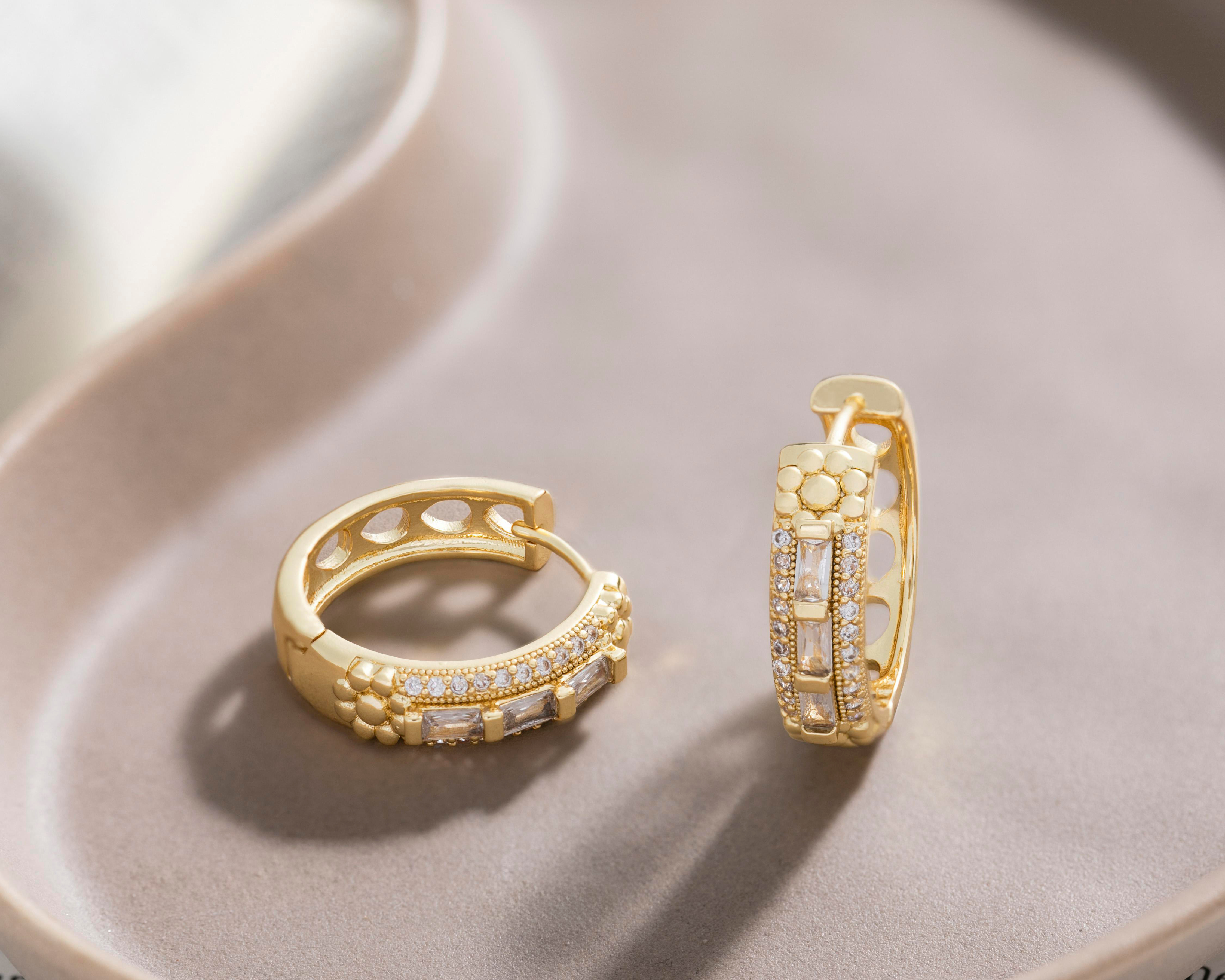 Foto 4 | Arracadas Chapa de Oro Allu Jewelry