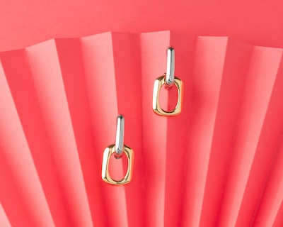 Foto 3 | Aretes de Chapa de Oro Unlimited by OB