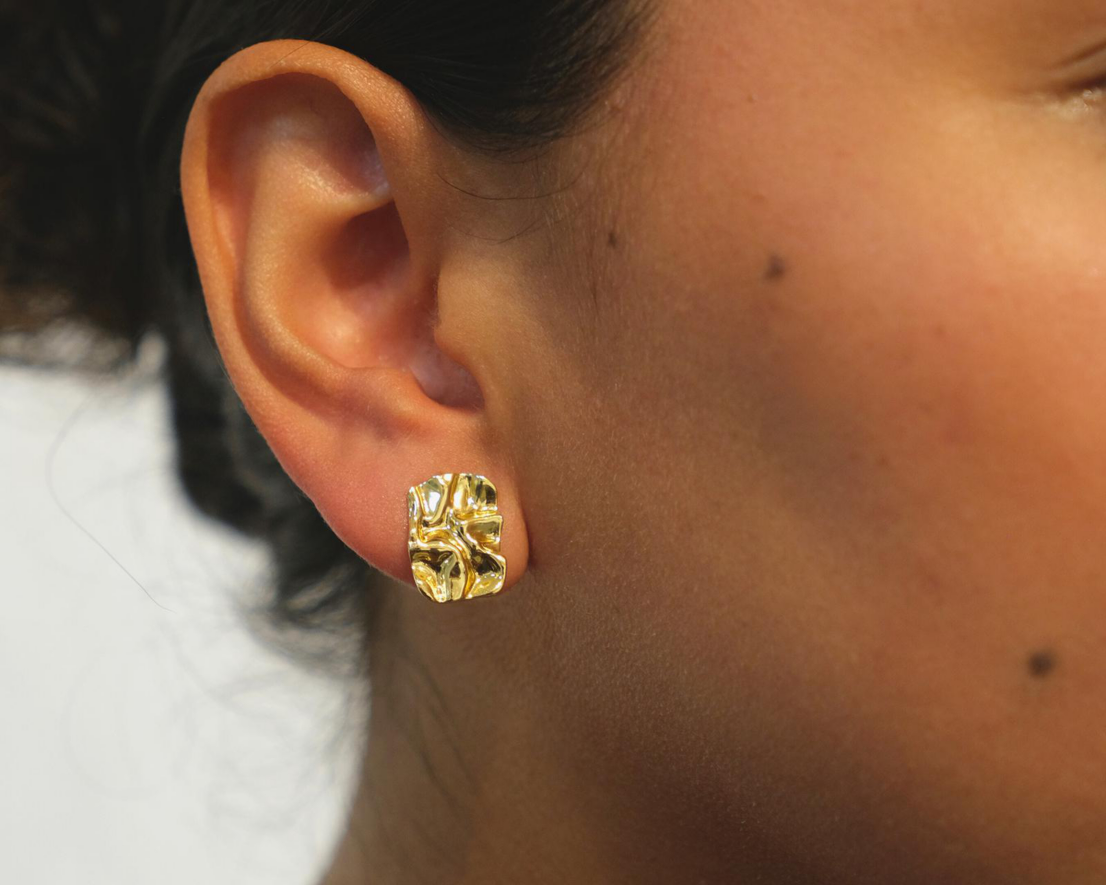 Foto 4 | Aretes Chapa de Oro Girondela