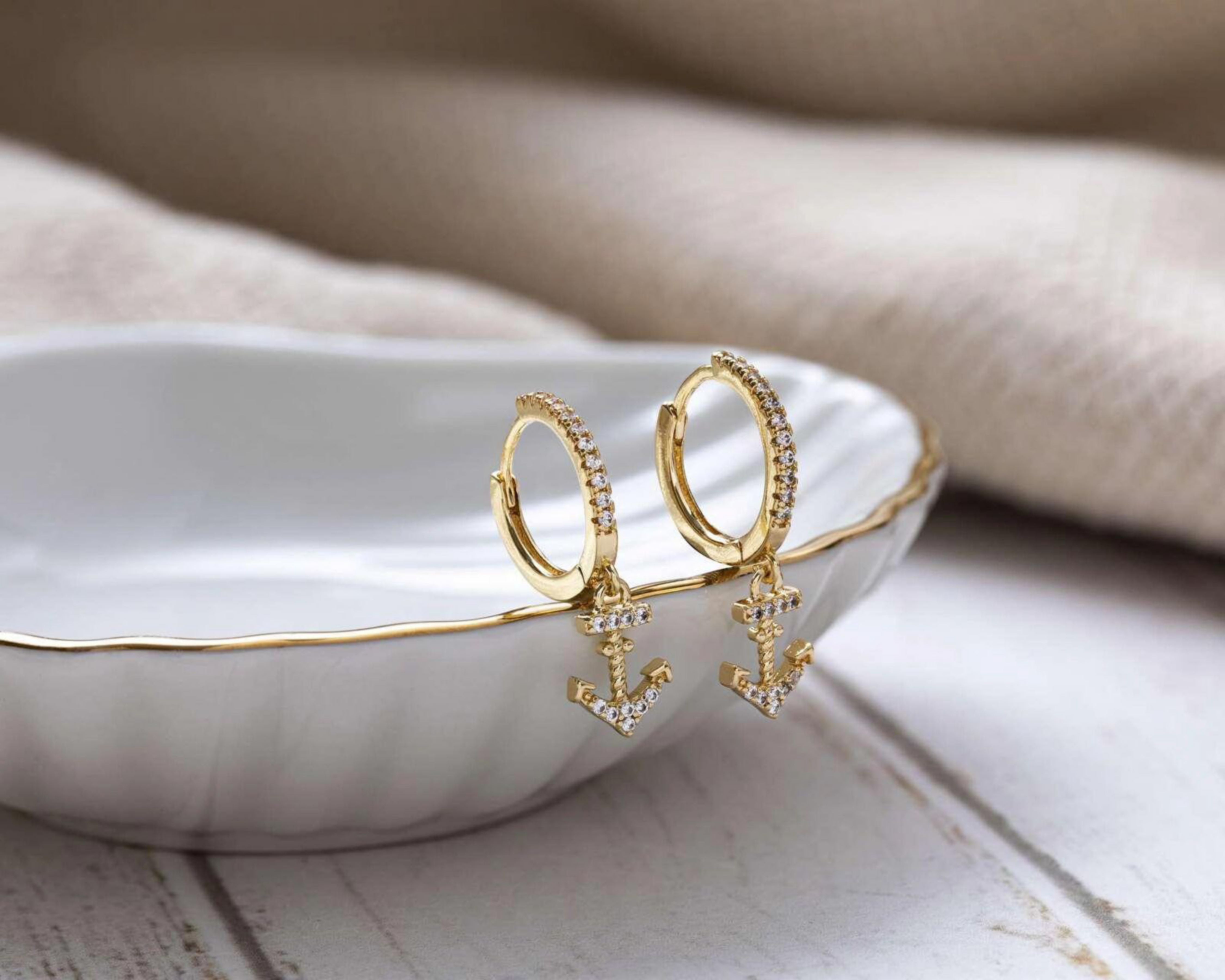 Foto 4 | Aretes Chapa de Oro 18K Plafer