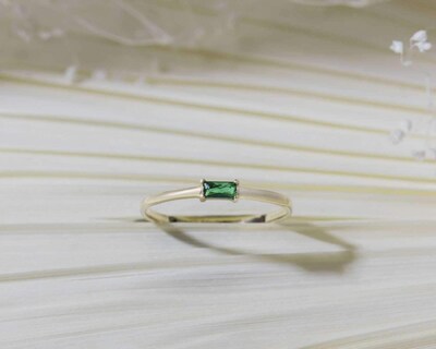 Foto 5 | Anillo de Oro 10K Moments Baguette Verde No. 7-7.5