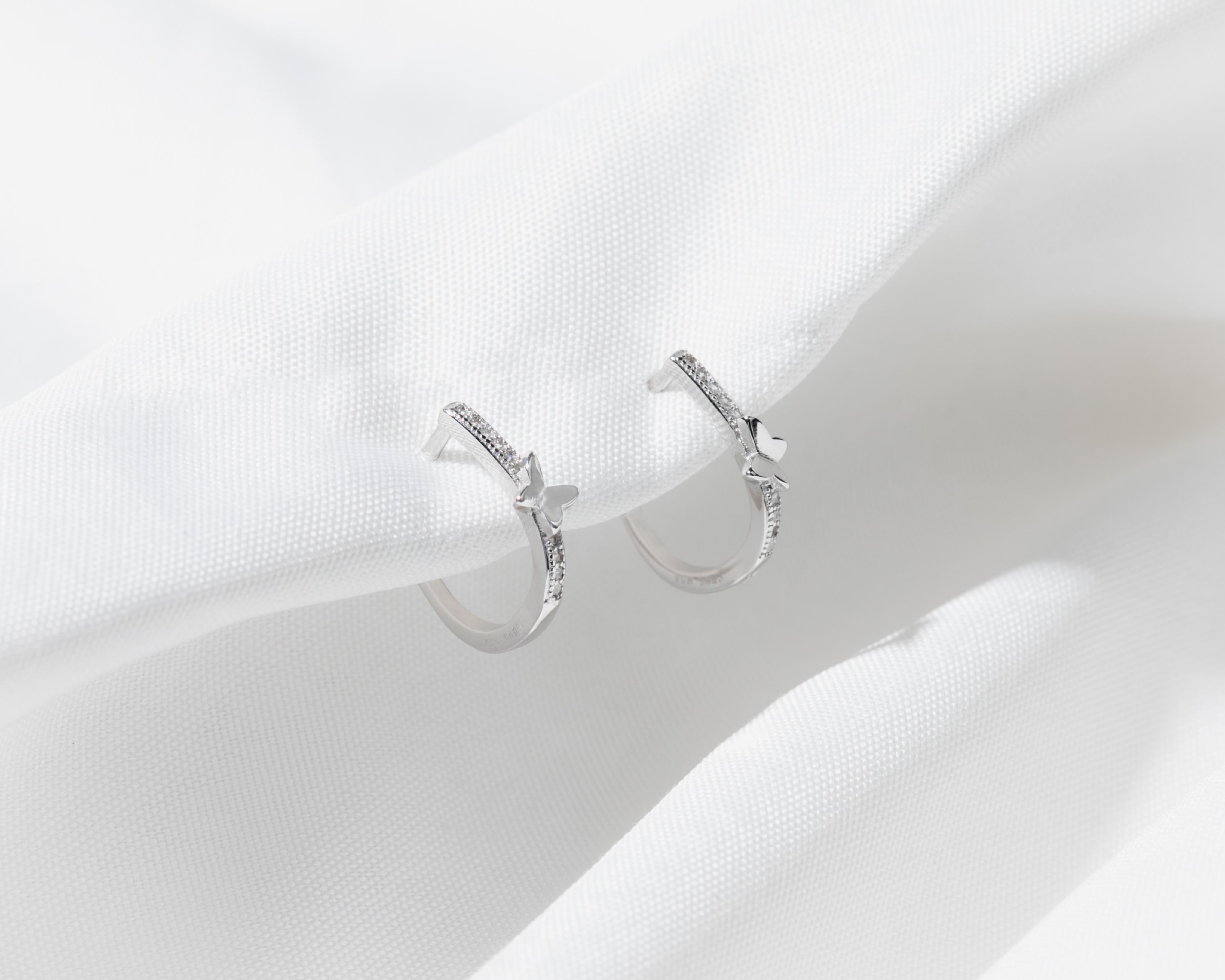 Foto 5 pulgar | Aretes de Plata Thinner