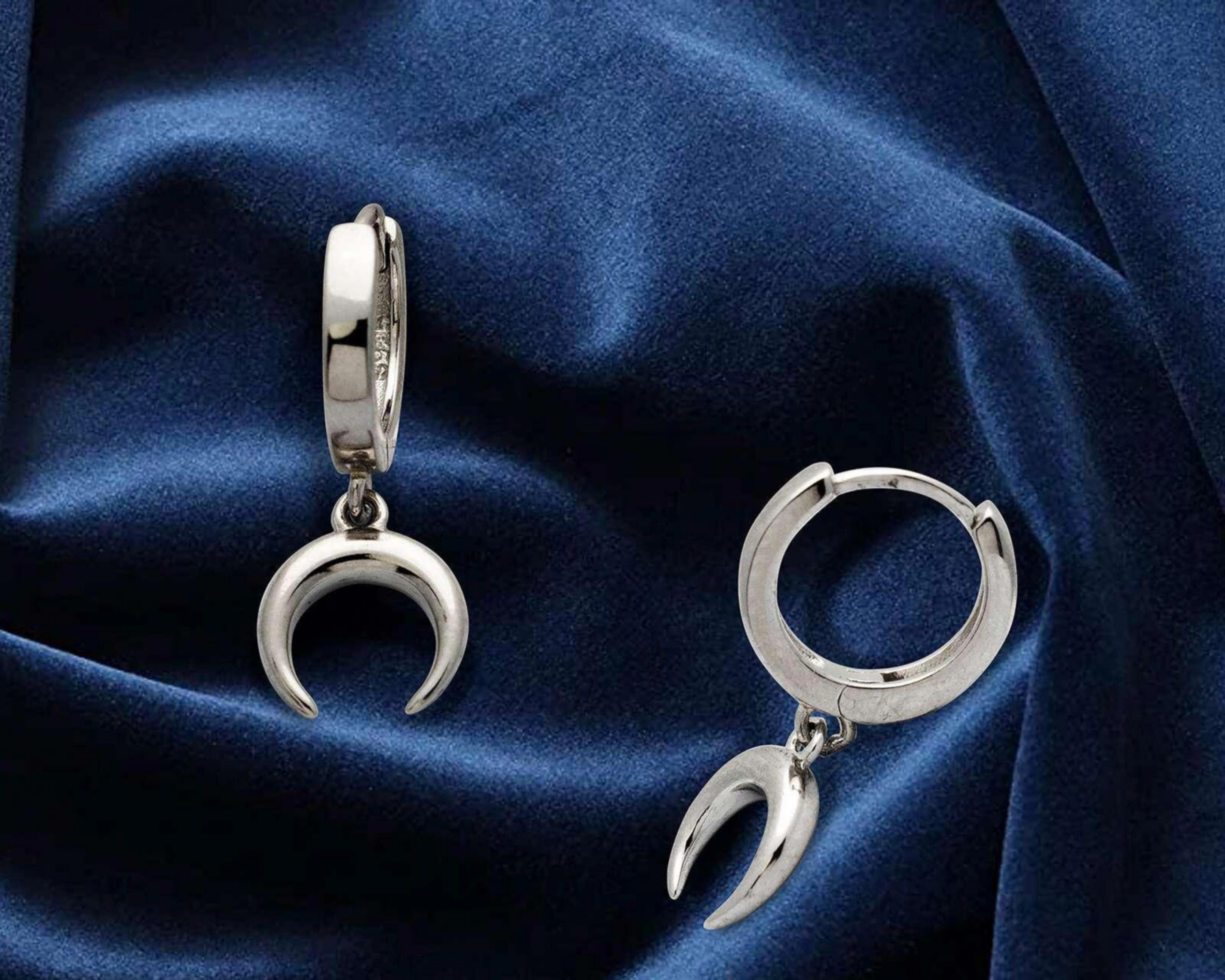 Foto 4 pulgar | Arracadas de Plata Sahara