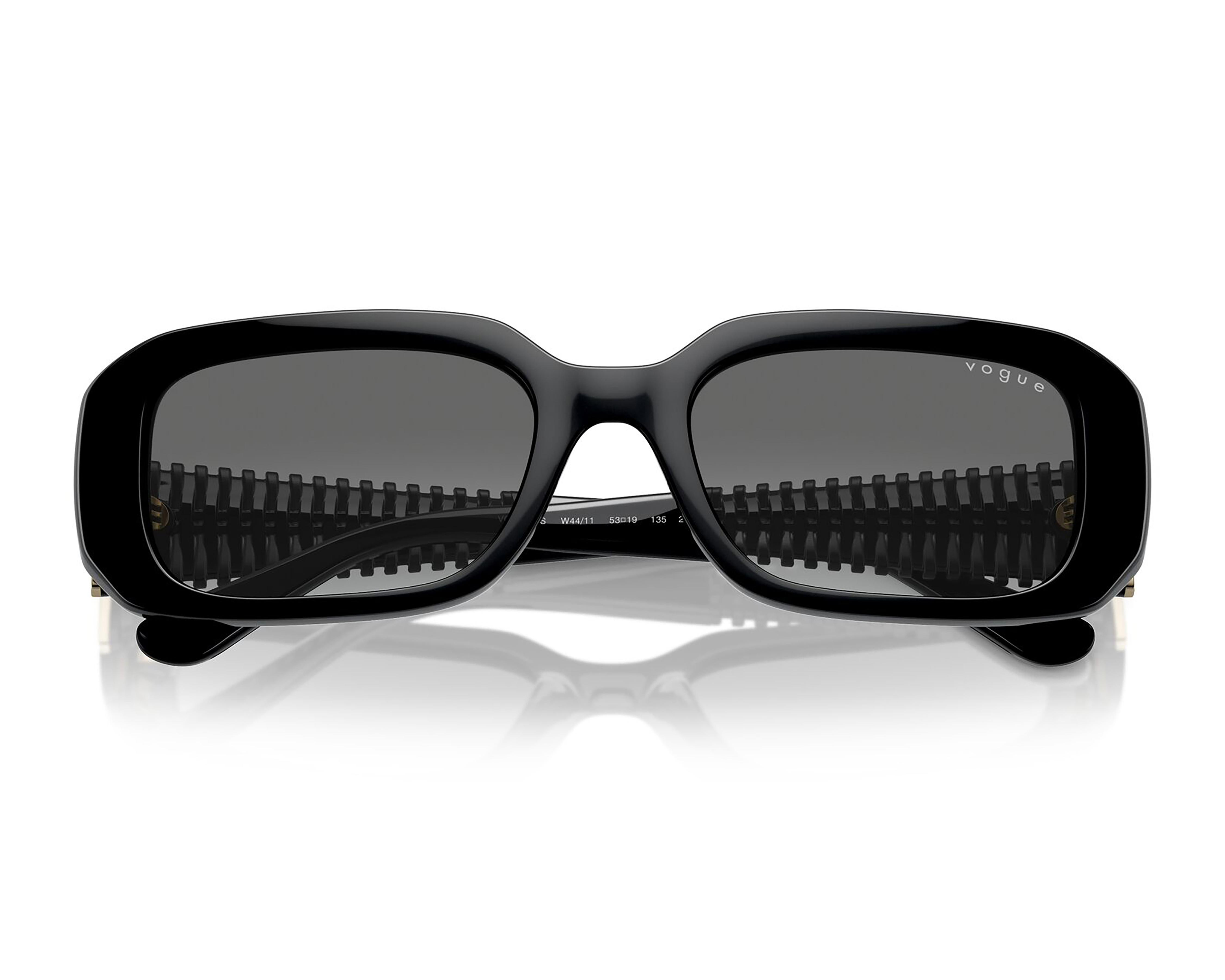 Foto 6 pulgar | Lentes de Sol para Mujer Vogue Rectangulares Negros