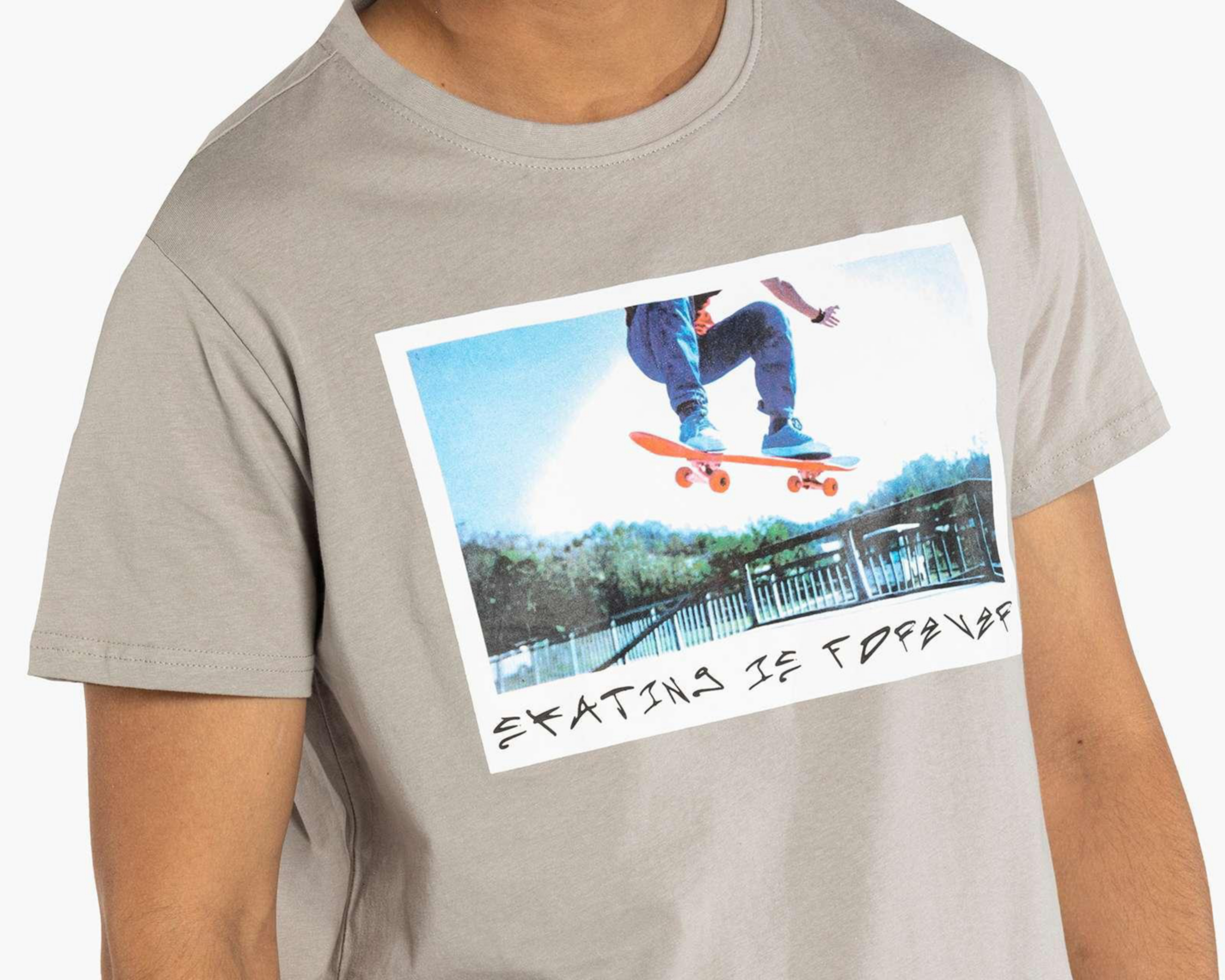 Foto 5 pulgar | Playera Neo*City Cuello Redondo