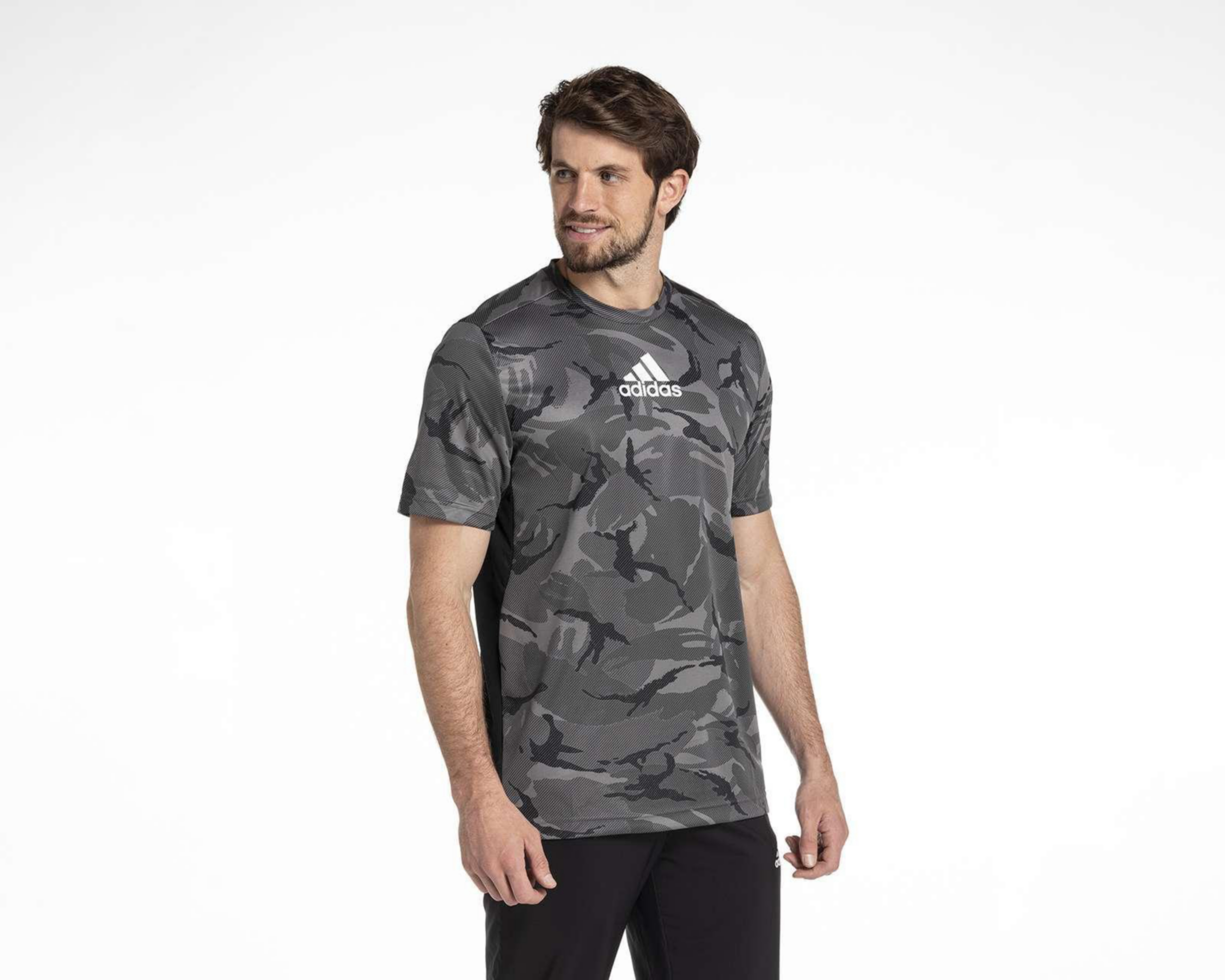 Playera Adidas Aeroready Designed to Move Camo Logo $449