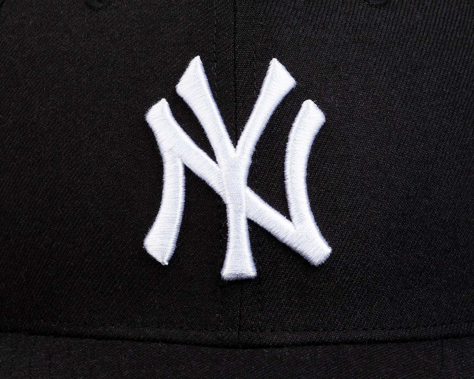 Foto 5 pulgar | Gorra 47 MLB New York Yankees