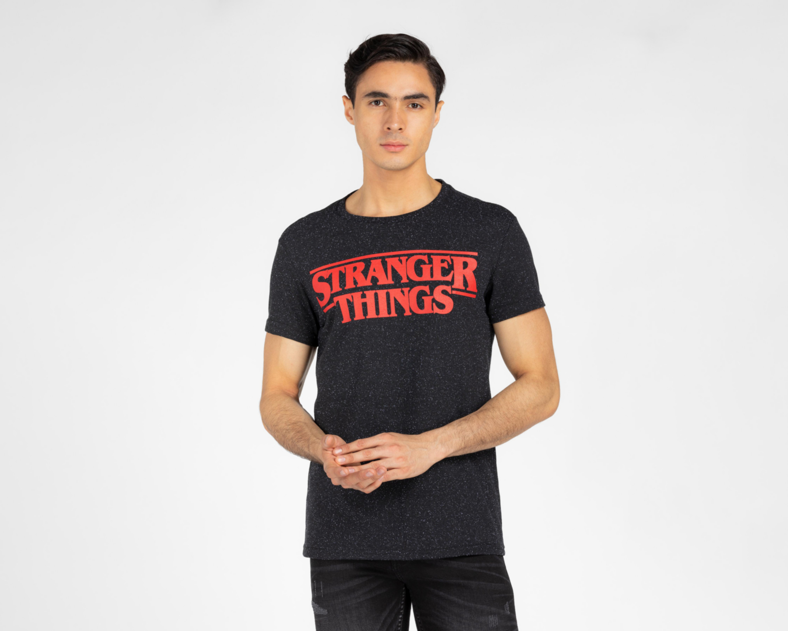 Foto 2 pulgar | Playera Stranger Things Cuello Redondo