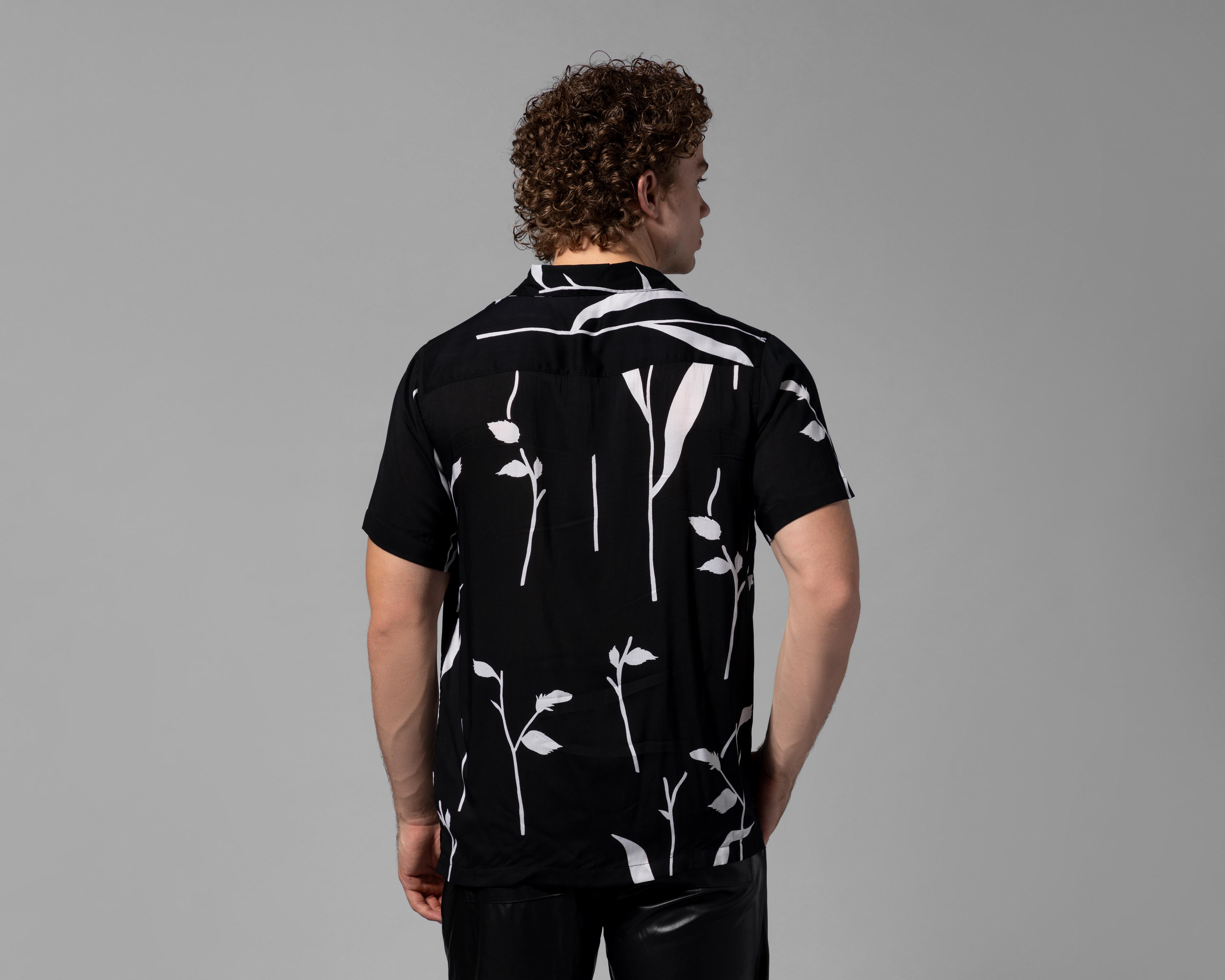 Foto 4 pulgar | Playera Thinner Cuello Americano