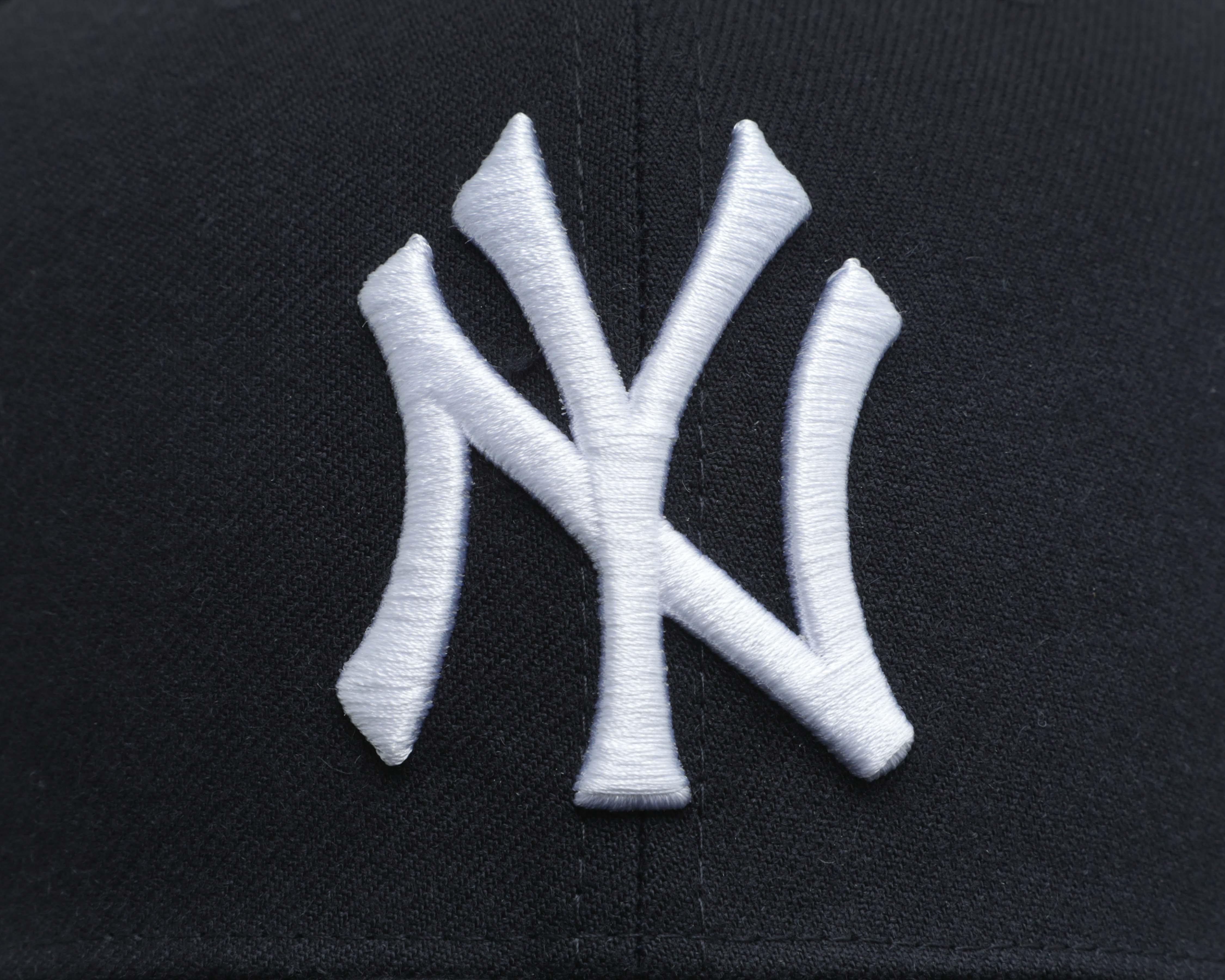 Foto 5 pulgar | Gorra 47 MLB NY Yankees