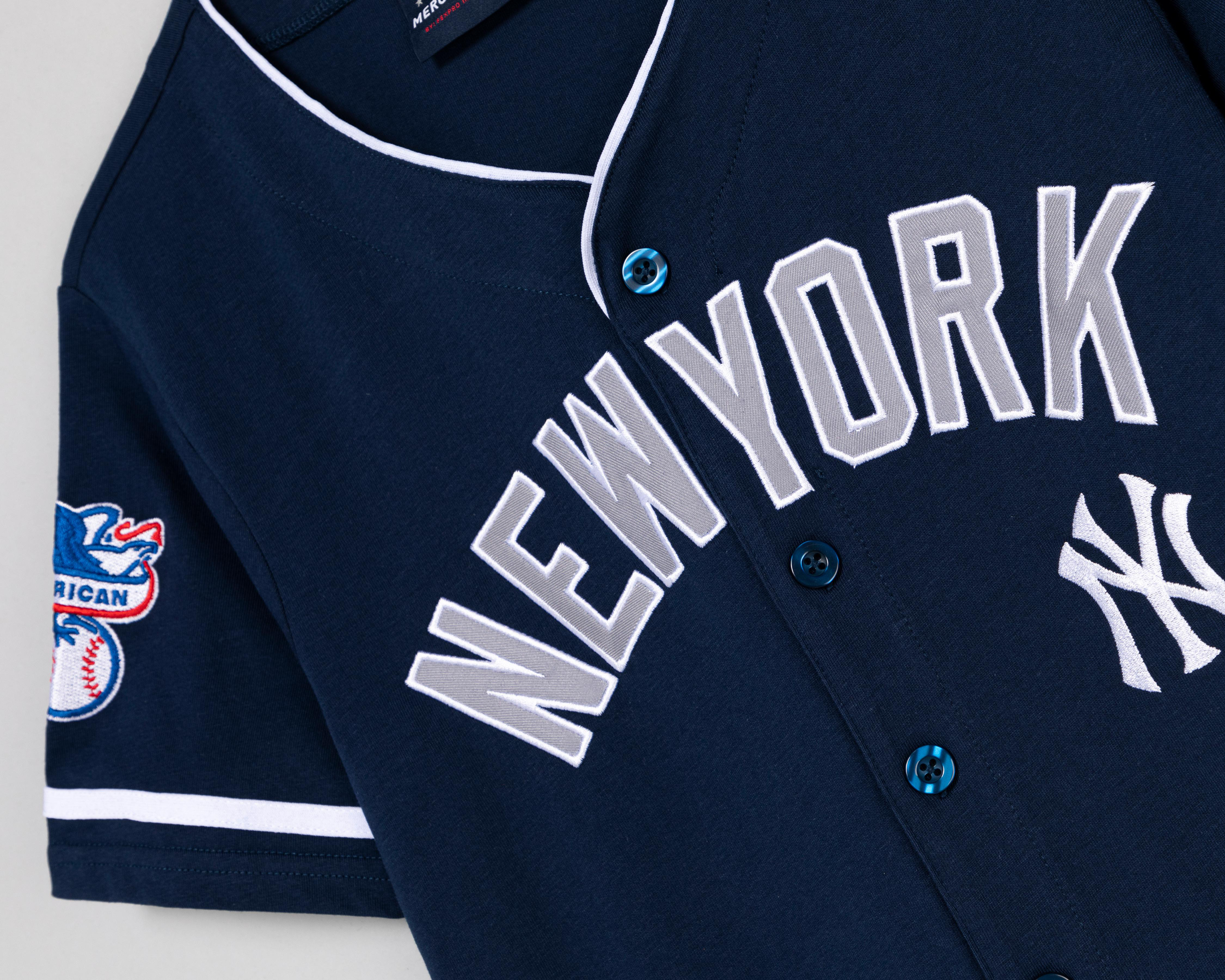 Foto 4 pulgar | Casaca MLB NY Yankees
