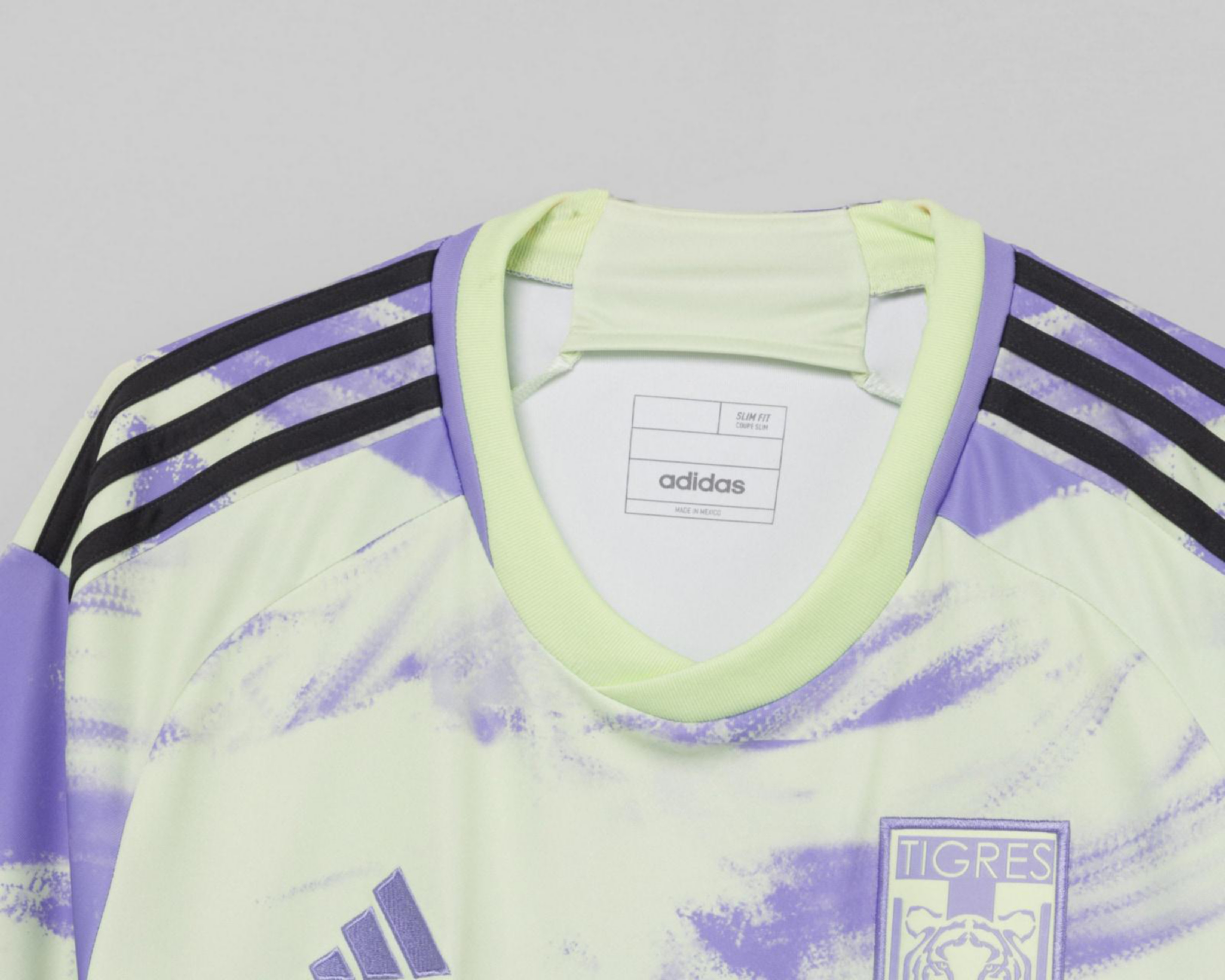 Foto 4 pulgar | Jersey Adidas Tigres UANL 2023-2024