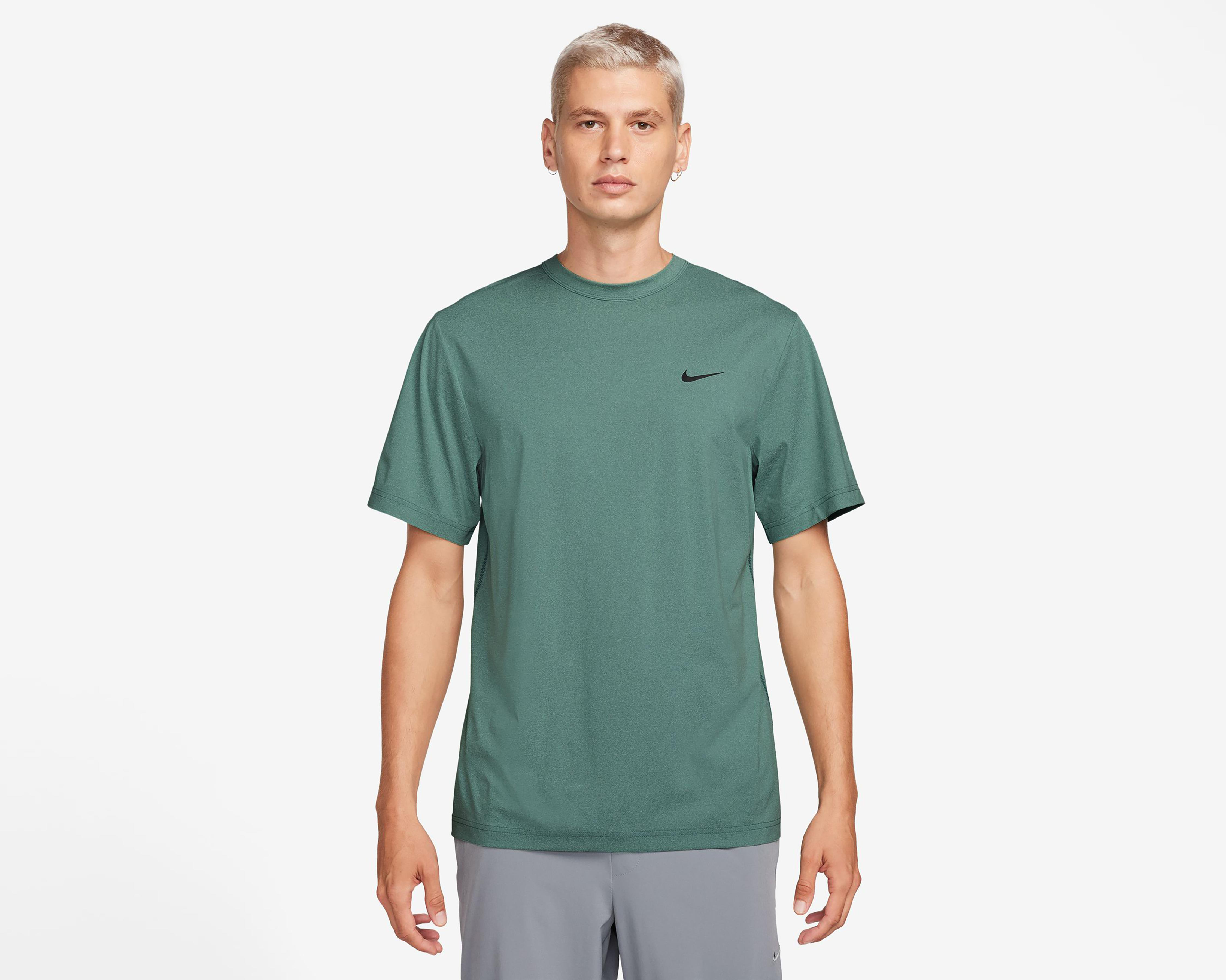 Foto 2 pulgar | Playera Nike Dri-FIT Hyverse de Entrenamiento