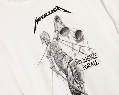 Foto 3 | Playera Metallica Cuello Redondo
