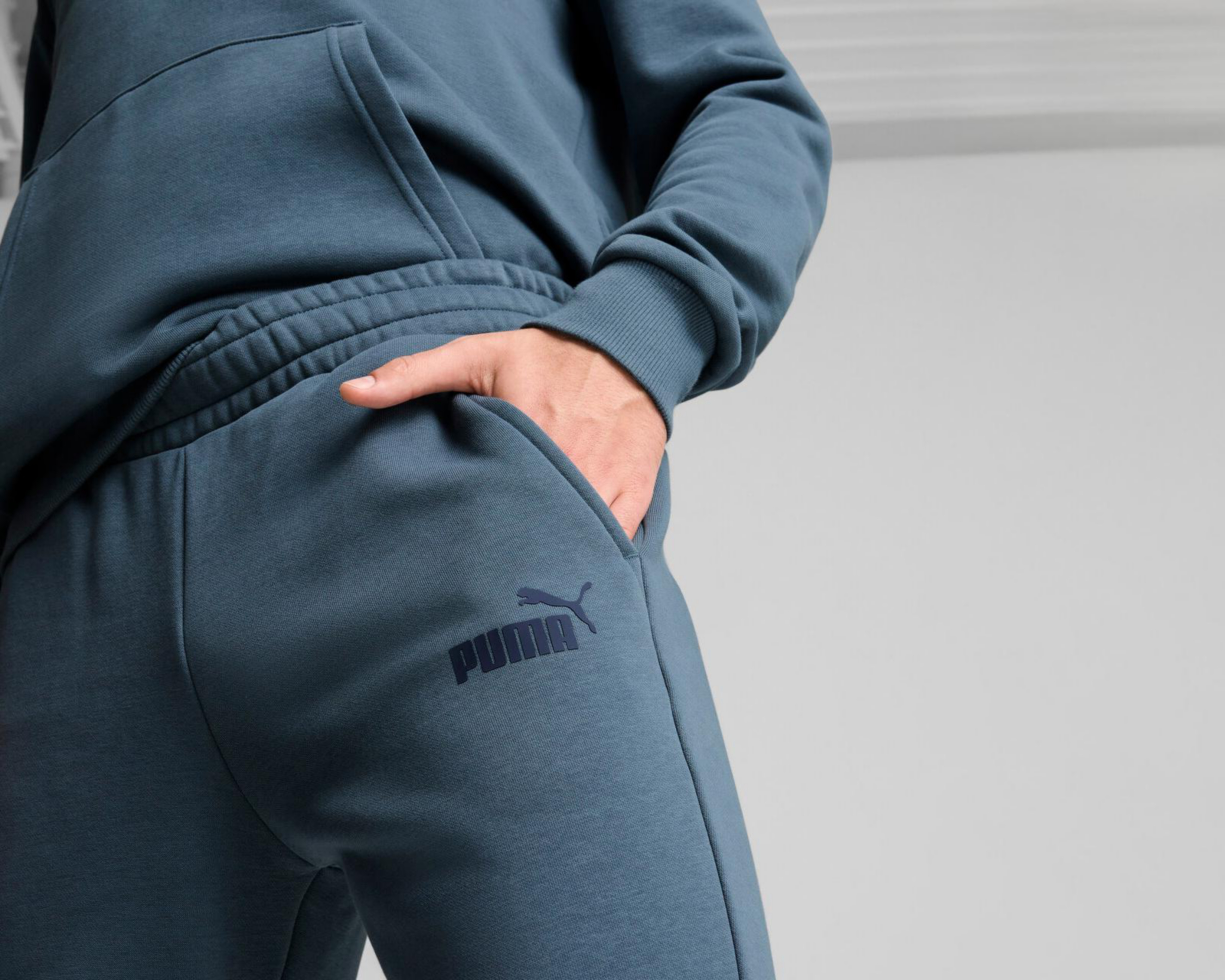 Foto 6 pulgar | Pants Puma ESS Logo de Entrenamiento para Hombre