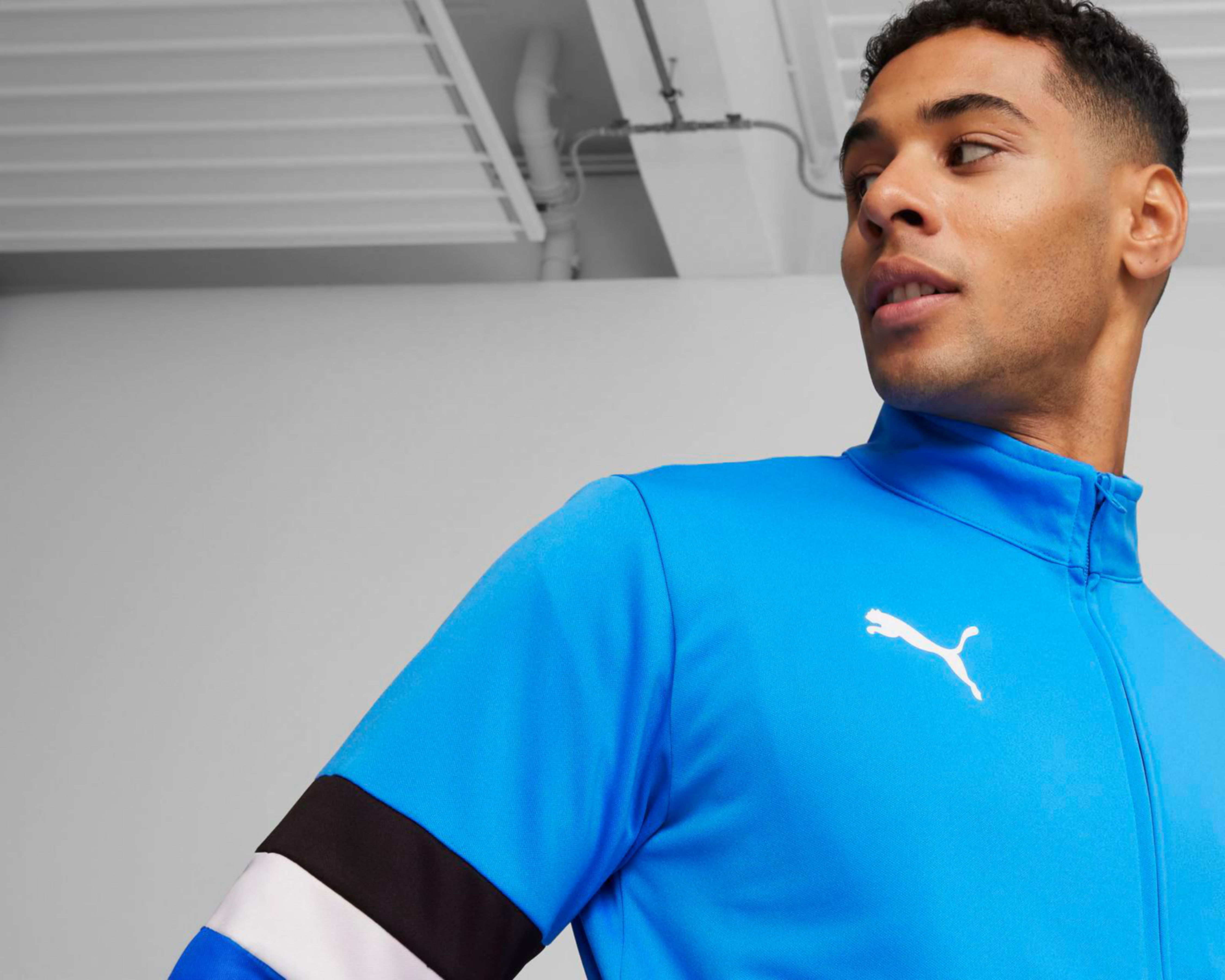 Foto 7 pulgar | Pants y Chamarra Puma para Hombre