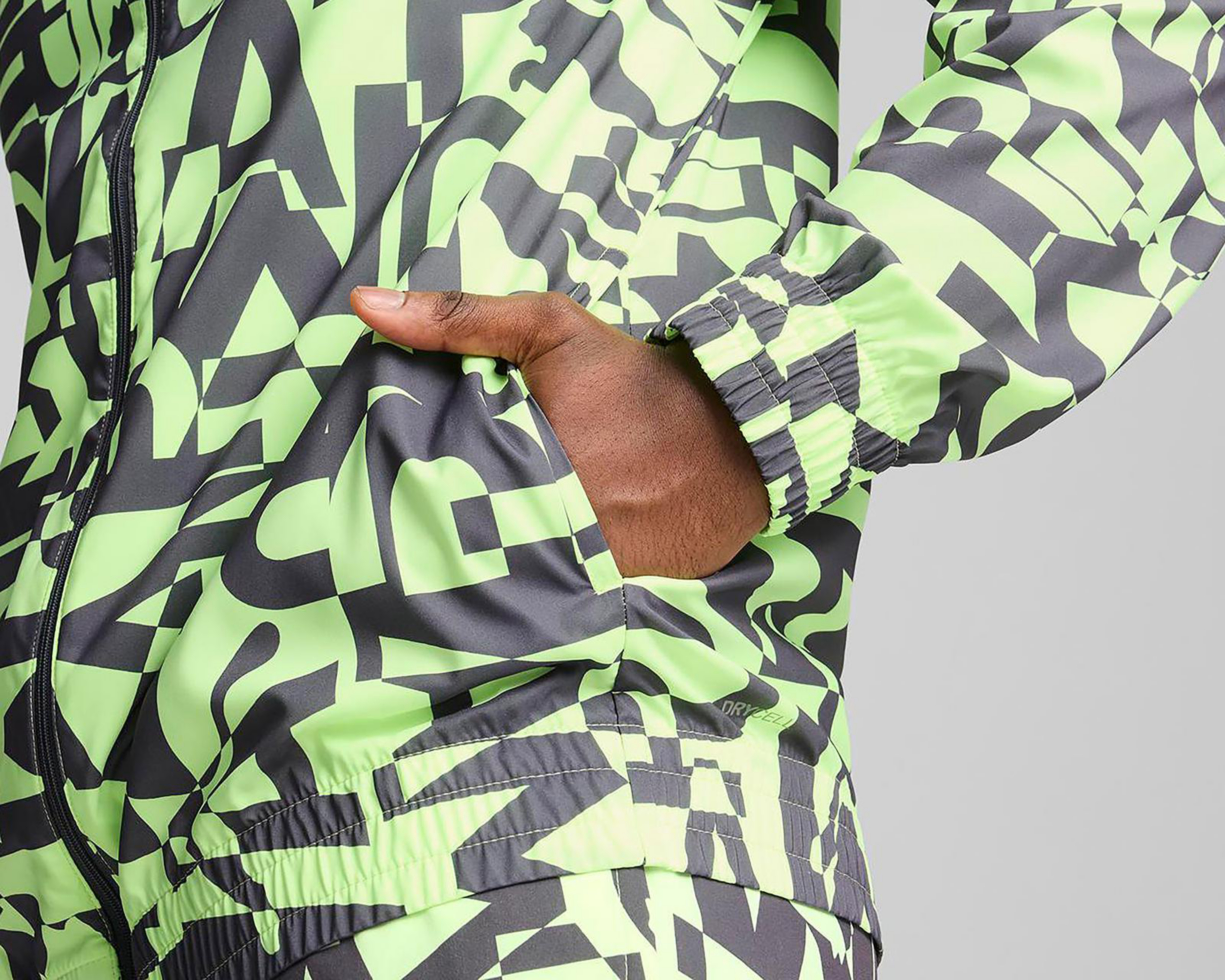 Foto 6 | Chamarra de Entrenamiento Puma All-Over Print Drycell para Hombre