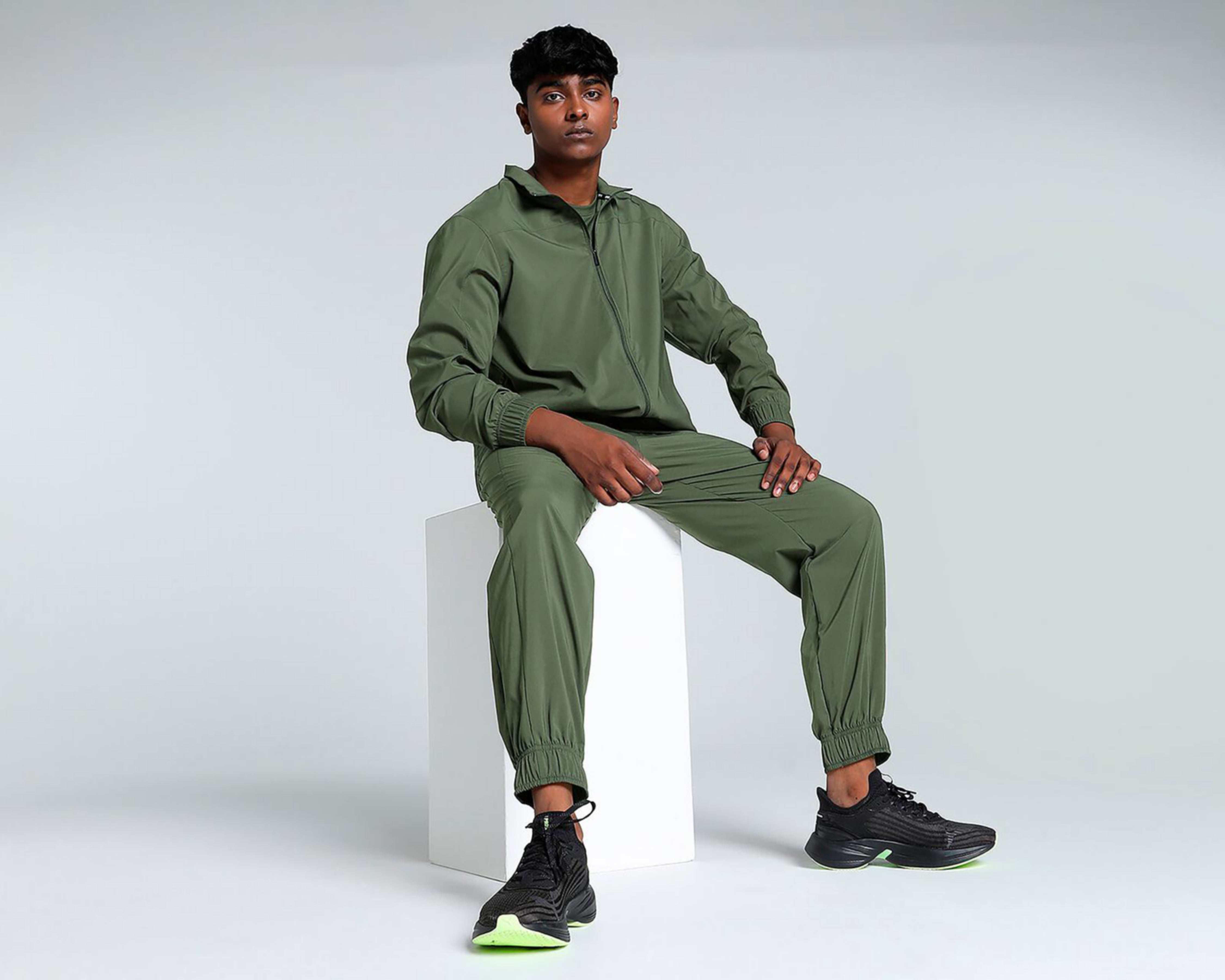 Foto 10 pulgar | Pants y Chamarra Puma DryCELL para Hombre