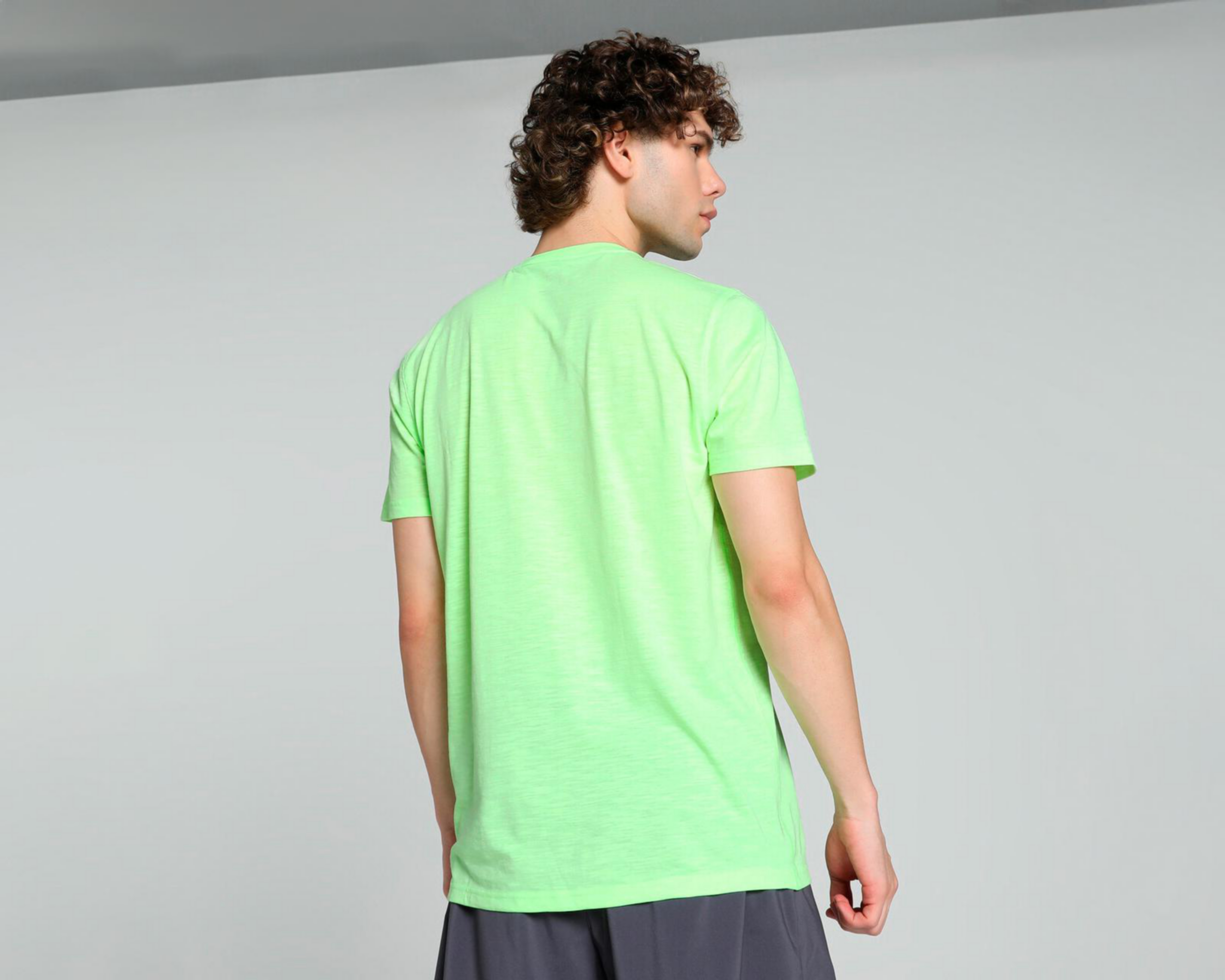 Foto 5 pulgar | Playera Puma GRAPHIC TEE de Entrenamiento para Hombre