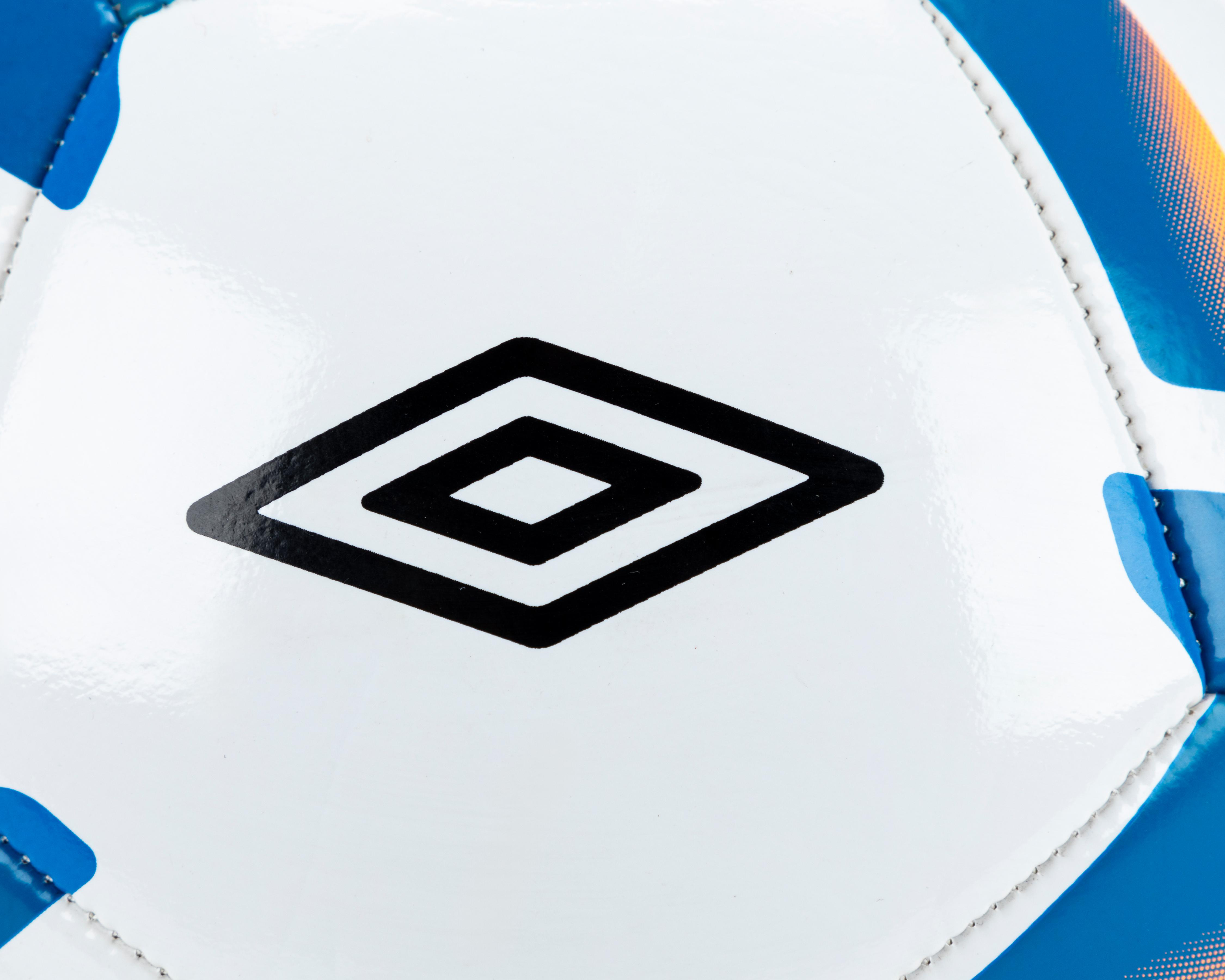 Foto 3 pulgar | Balón de Futbol Umbro Tamaño 5